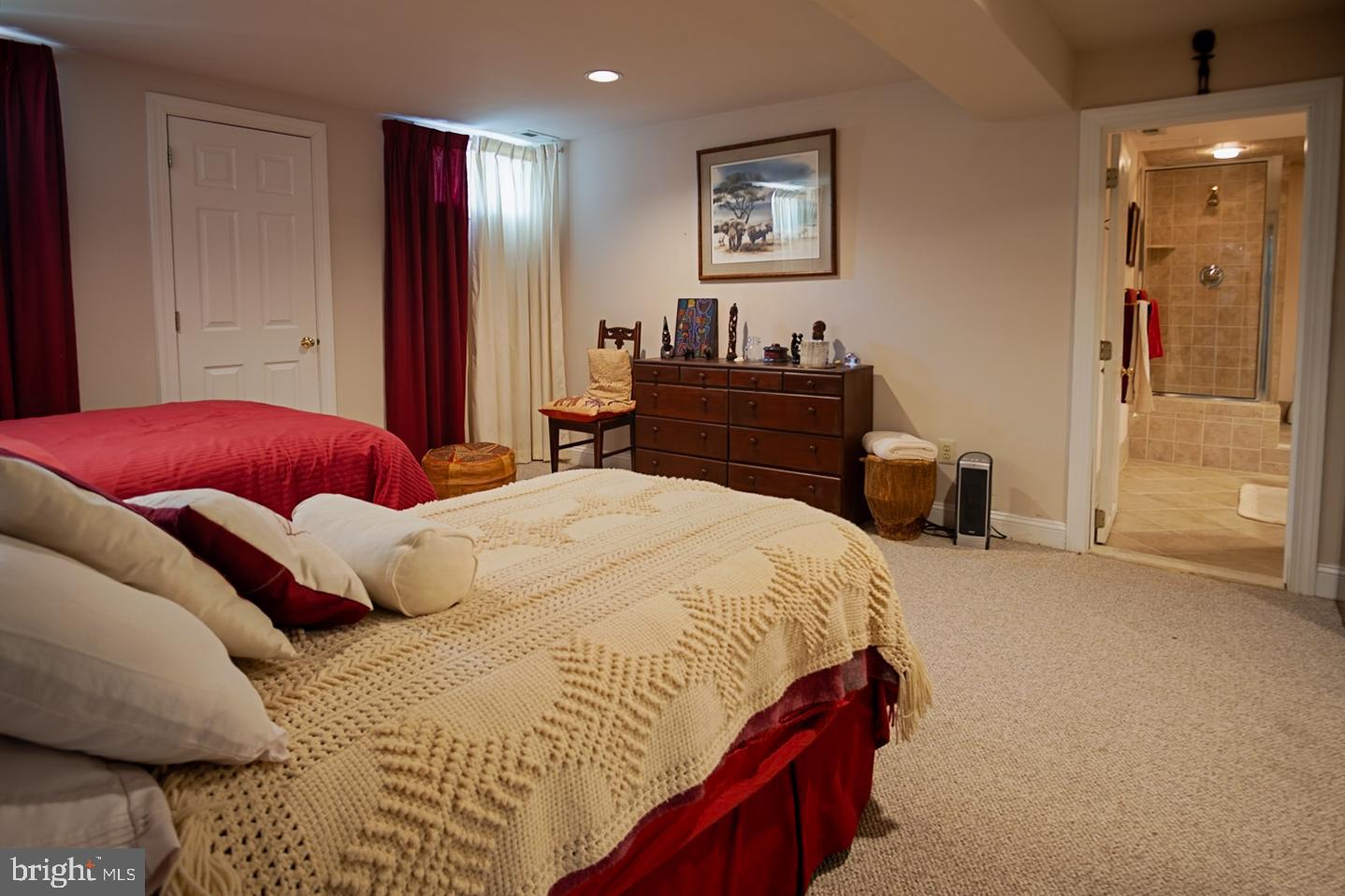 BROOKFIELD - Residential