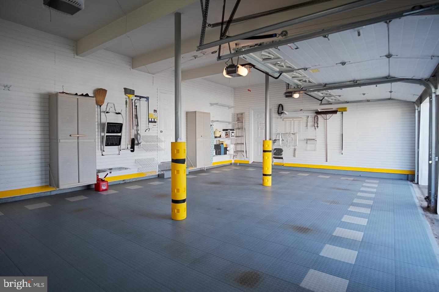 BROOKFIELD - Residential