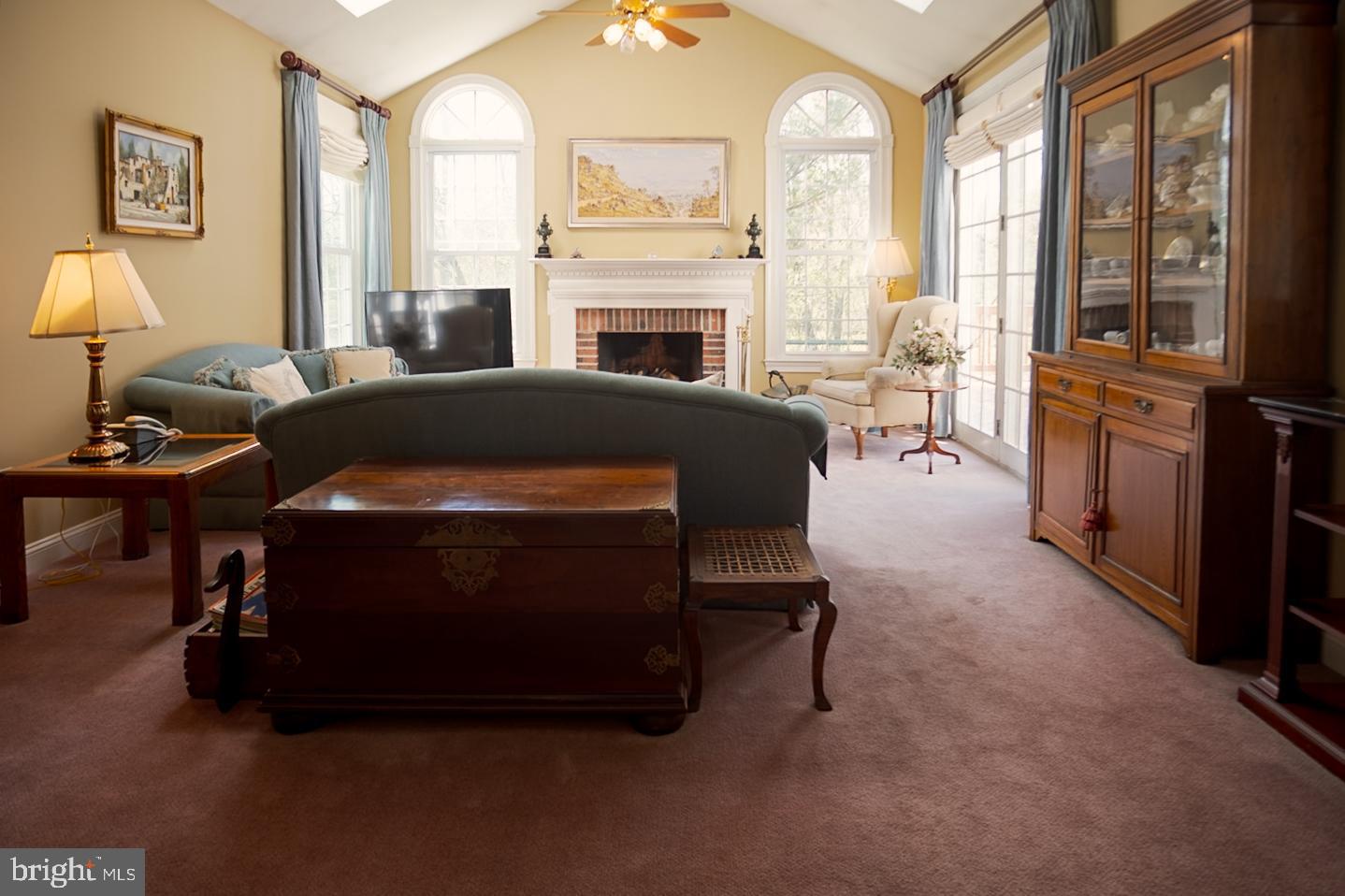 BROOKFIELD - Residential