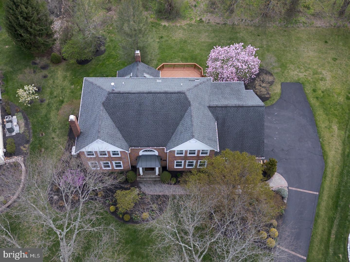 BROOKFIELD - Residential