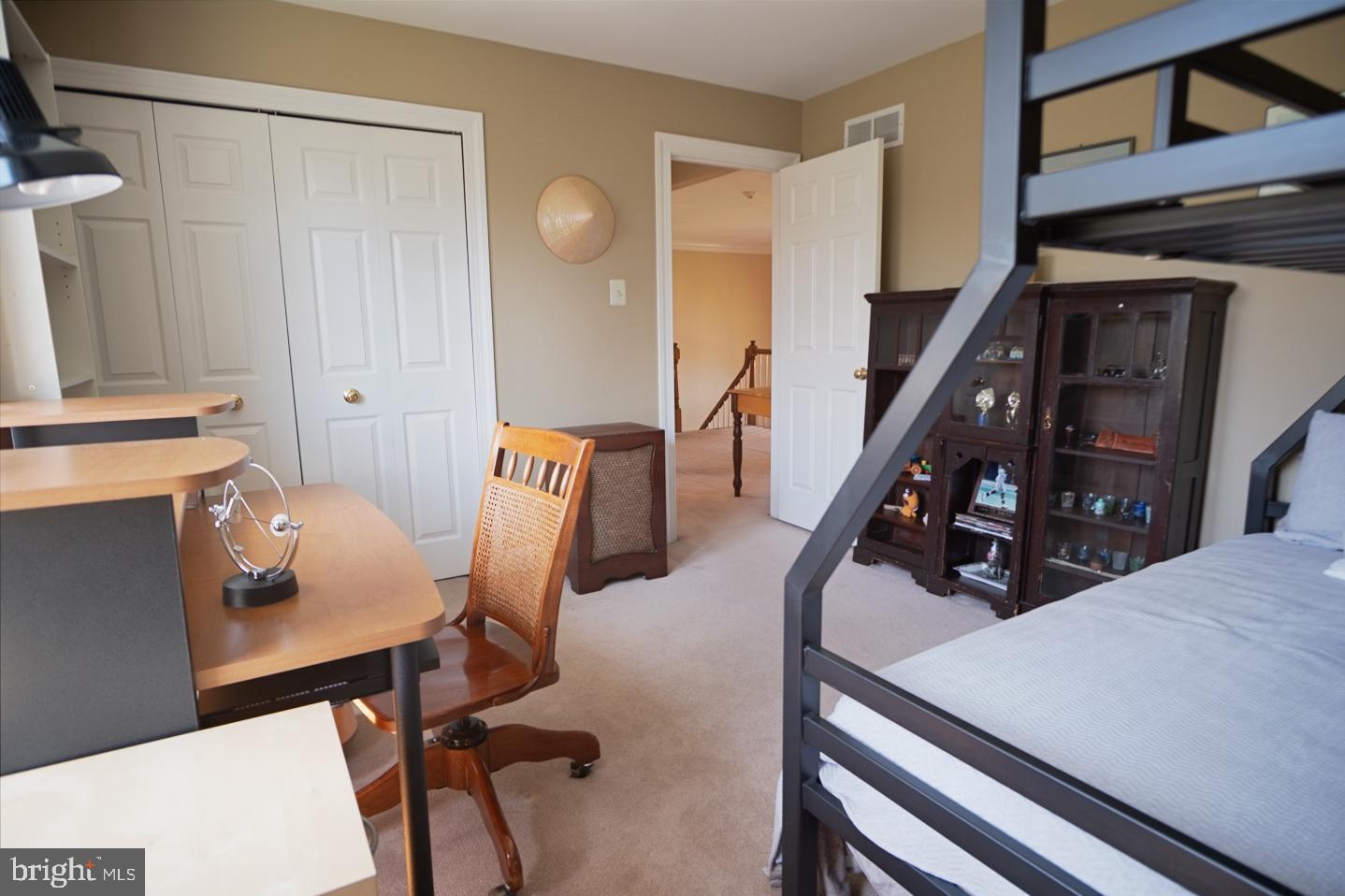 BROOKFIELD - Residential