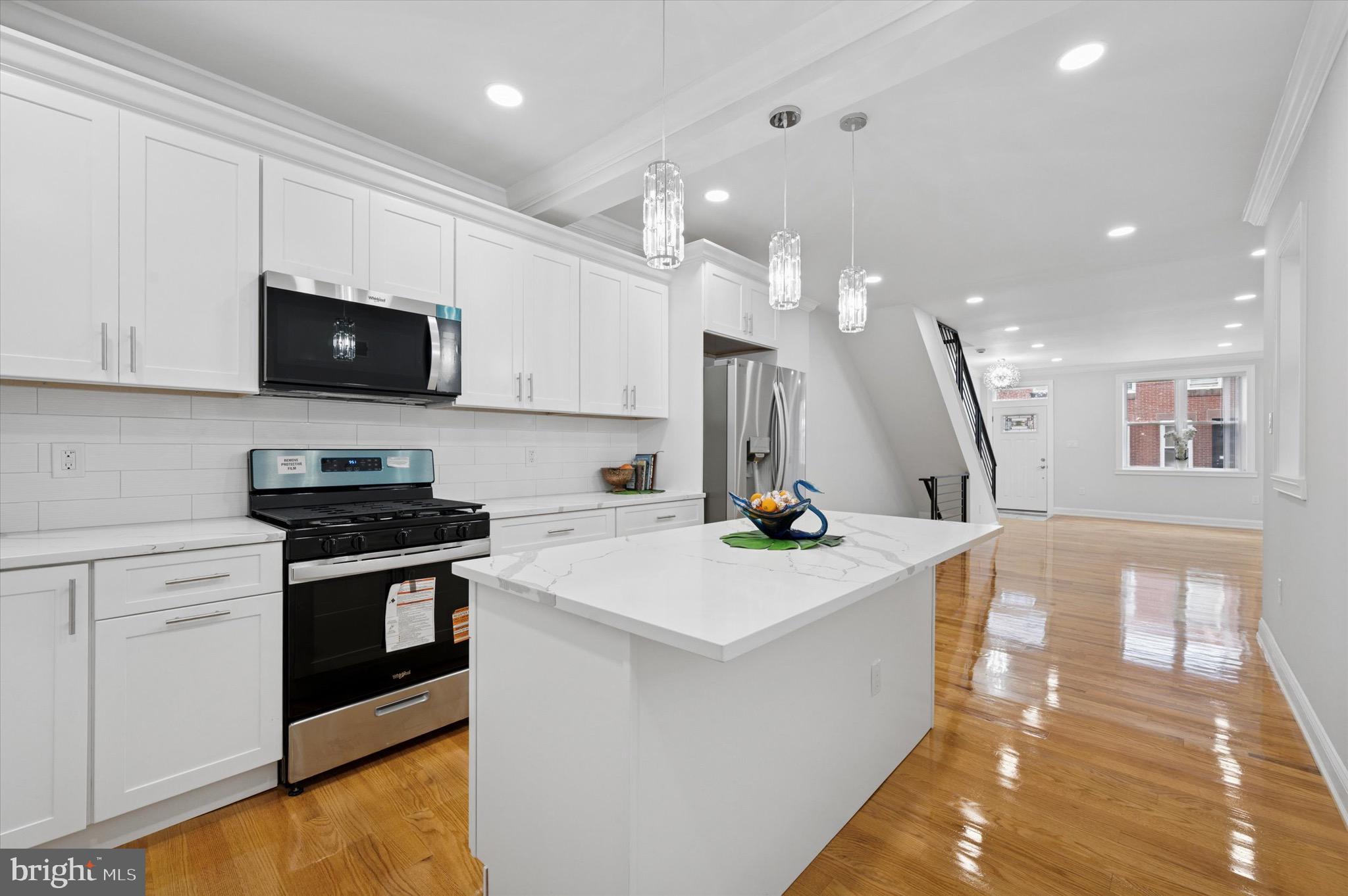 POINT BREEZE - Residential