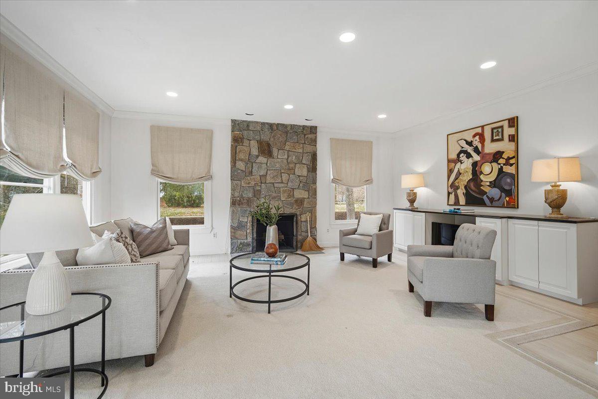 INVERNESS FOREST - Residential