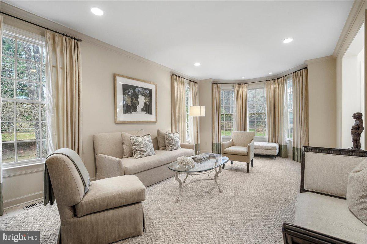 INVERNESS FOREST - Residential