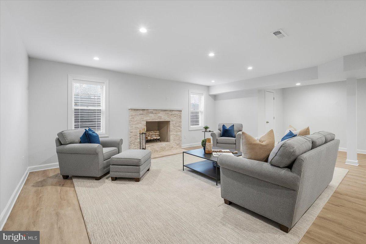 INVERNESS FOREST - Residential