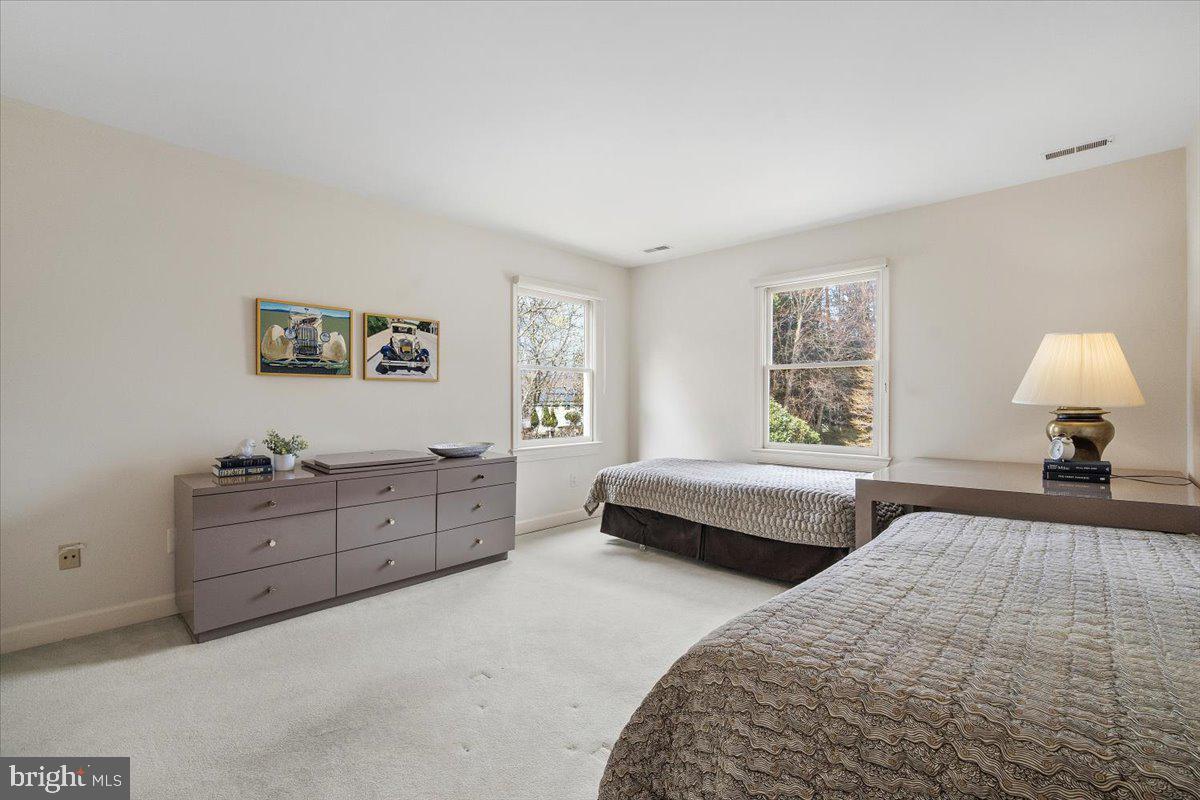 INVERNESS FOREST - Residential