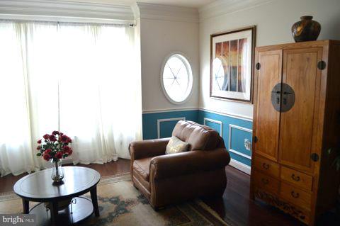 RIVER OAKS - Residential Lease