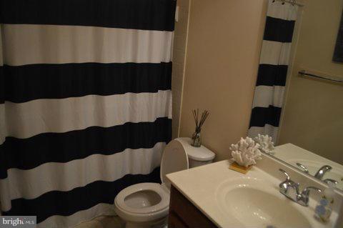 RIVER OAKS - Residential Lease