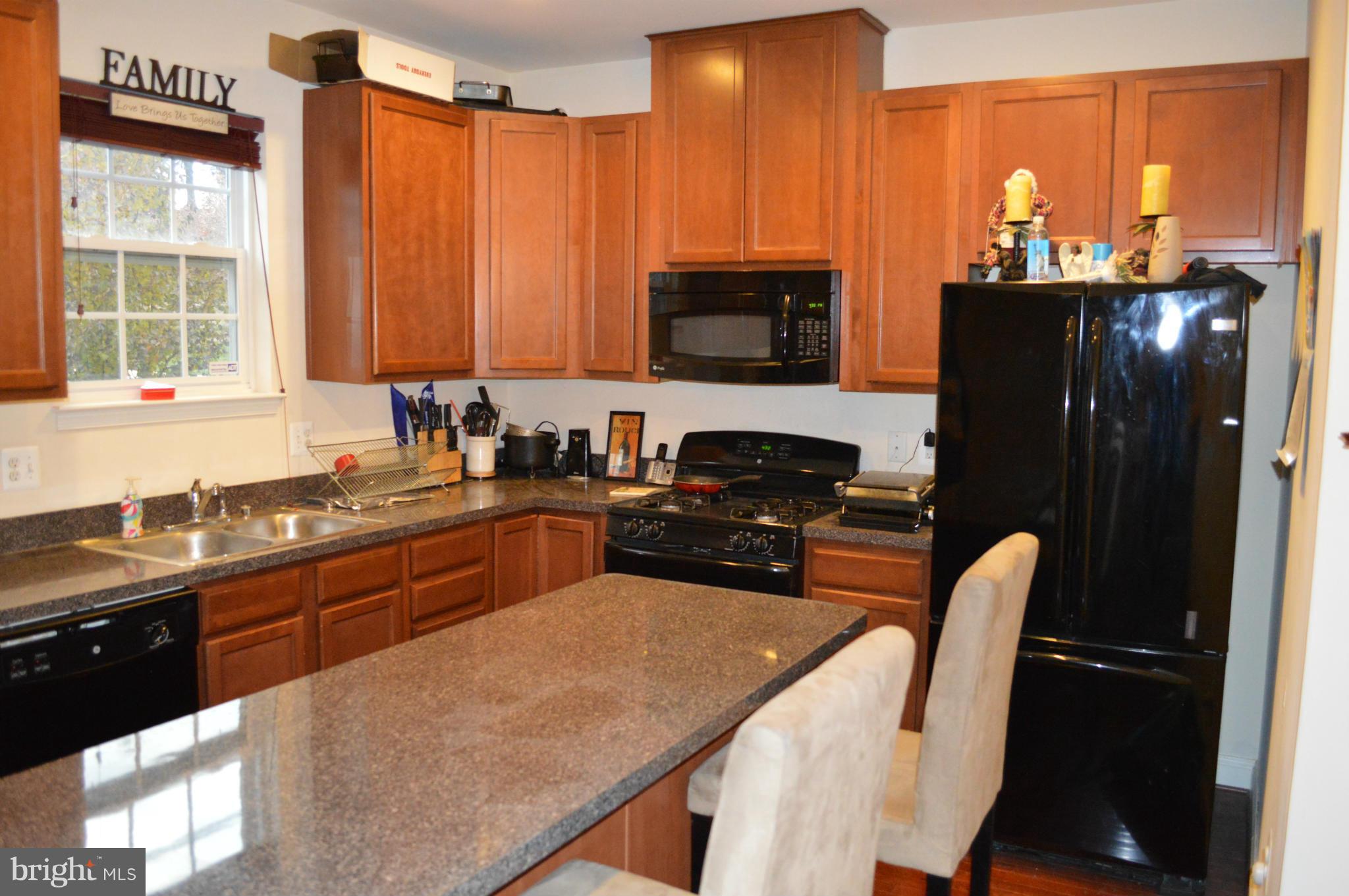 RIVER OAKS - Residential Lease