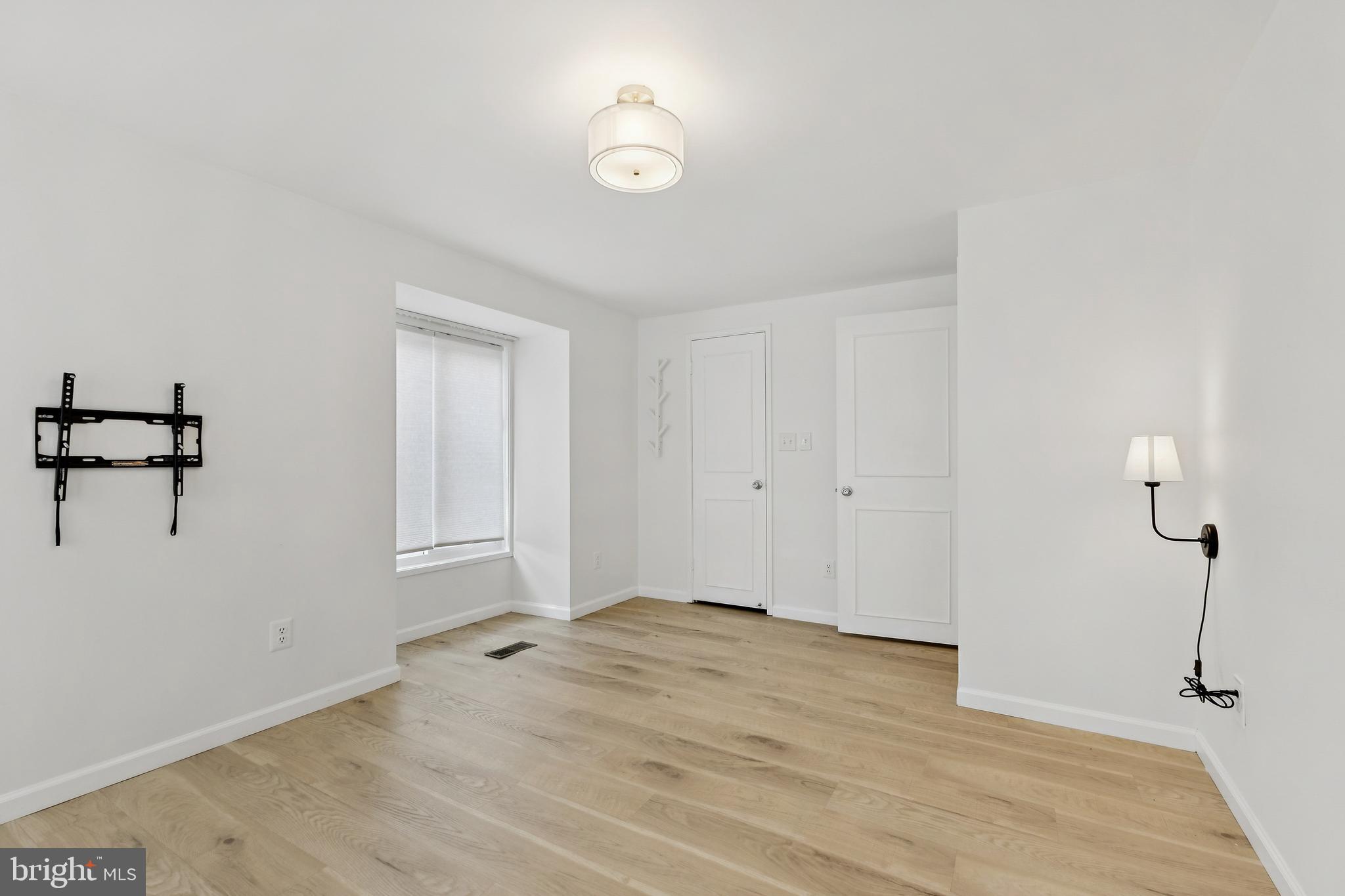 NATHANS HILL - Residential