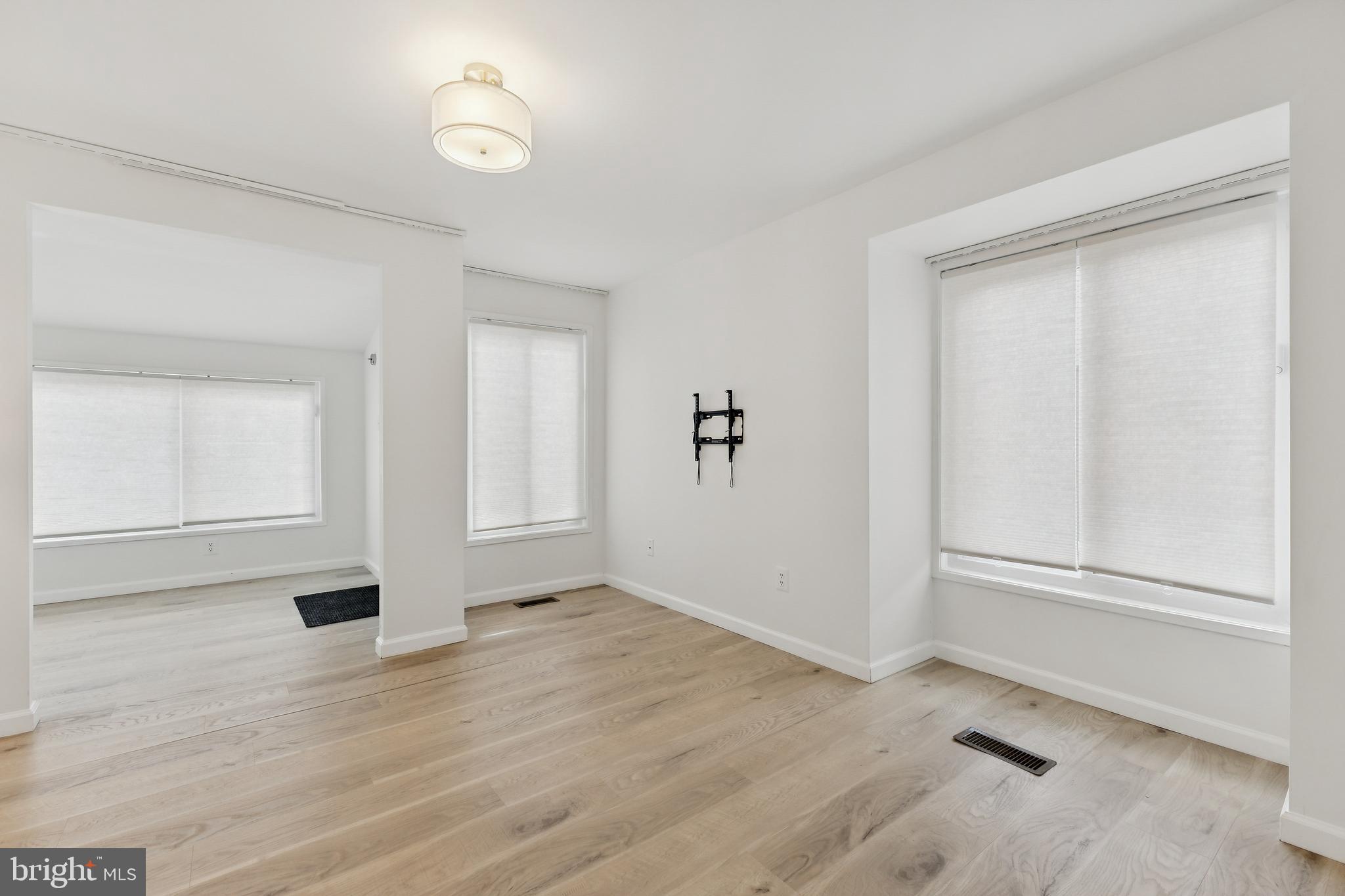 NATHANS HILL - Residential