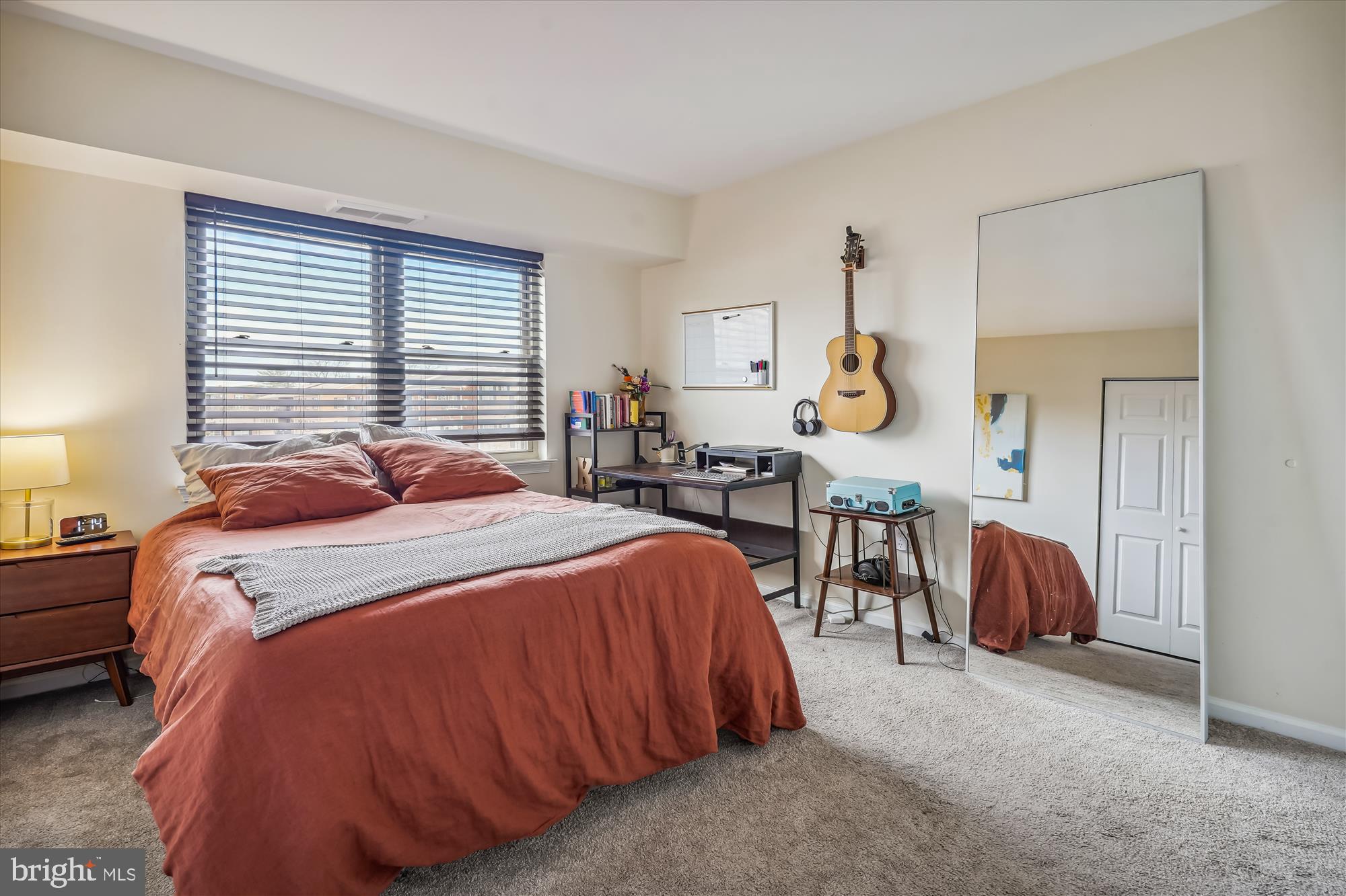 MAYFLOWER SQUARE - Residential