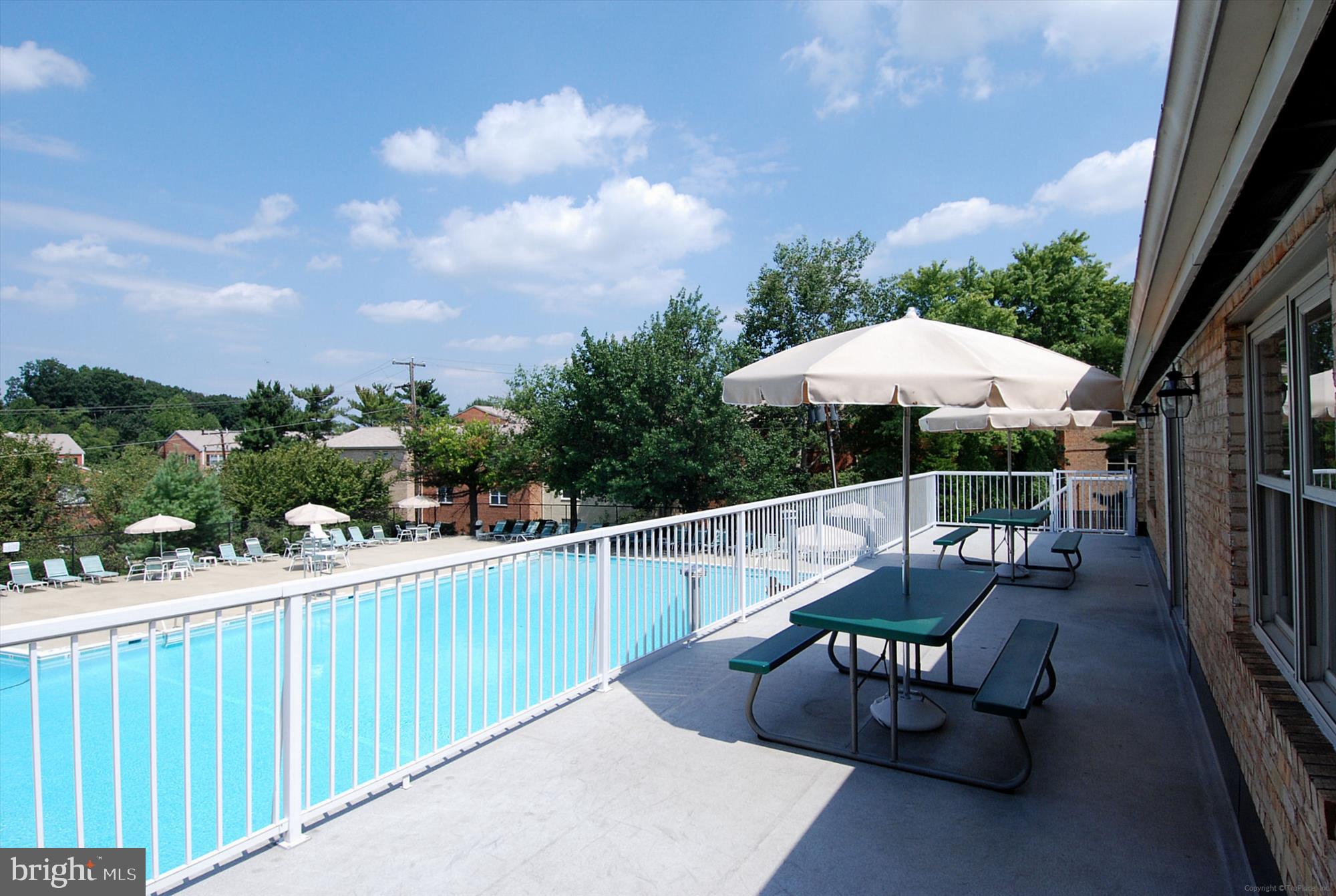 MAYFLOWER SQUARE - Residential