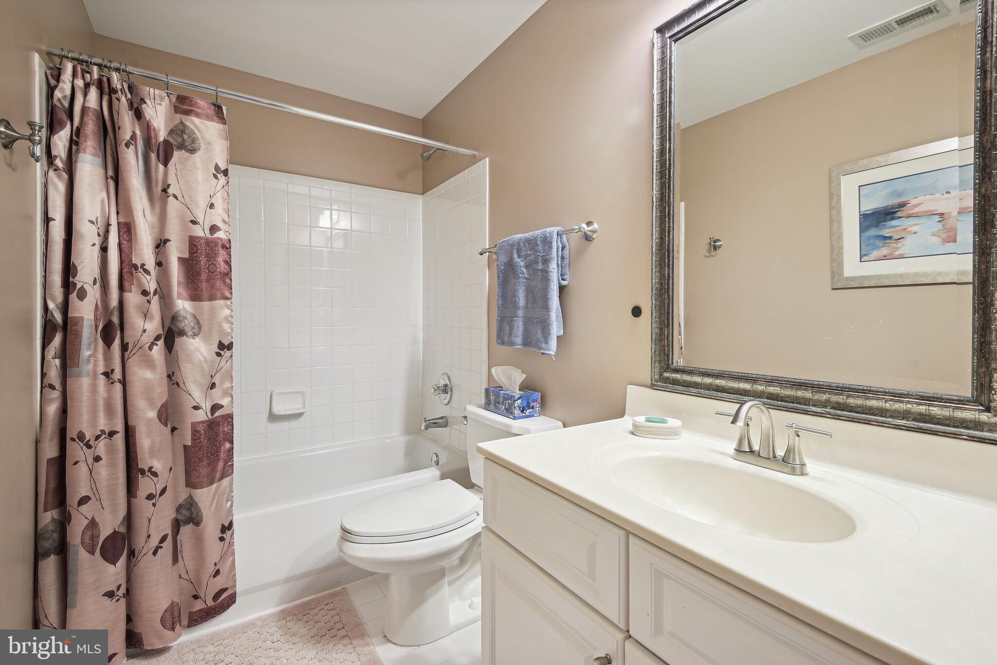 POTOMAC CHASE - Residential