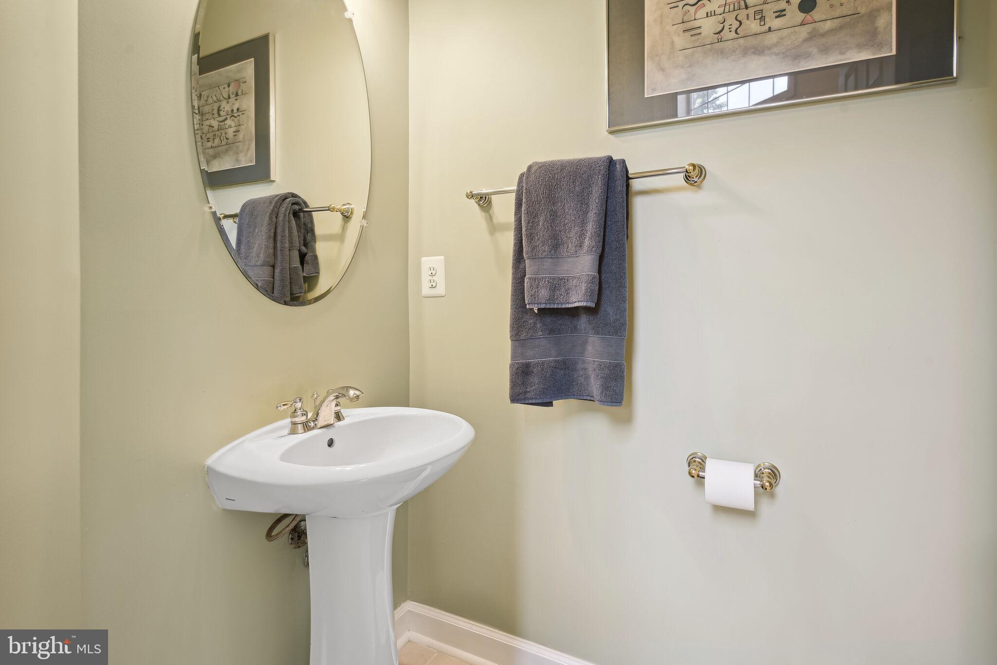 POTOMAC CHASE - Residential