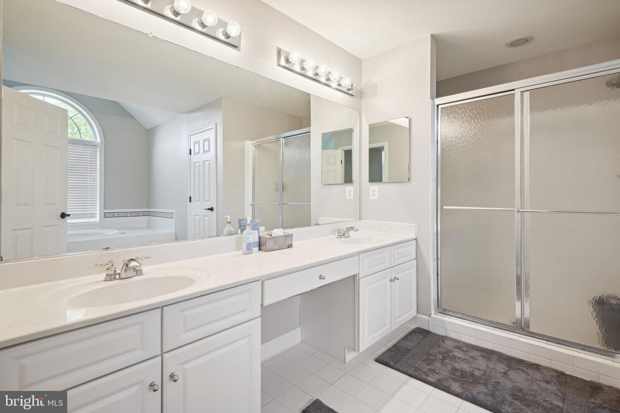 POTOMAC CHASE - Residential