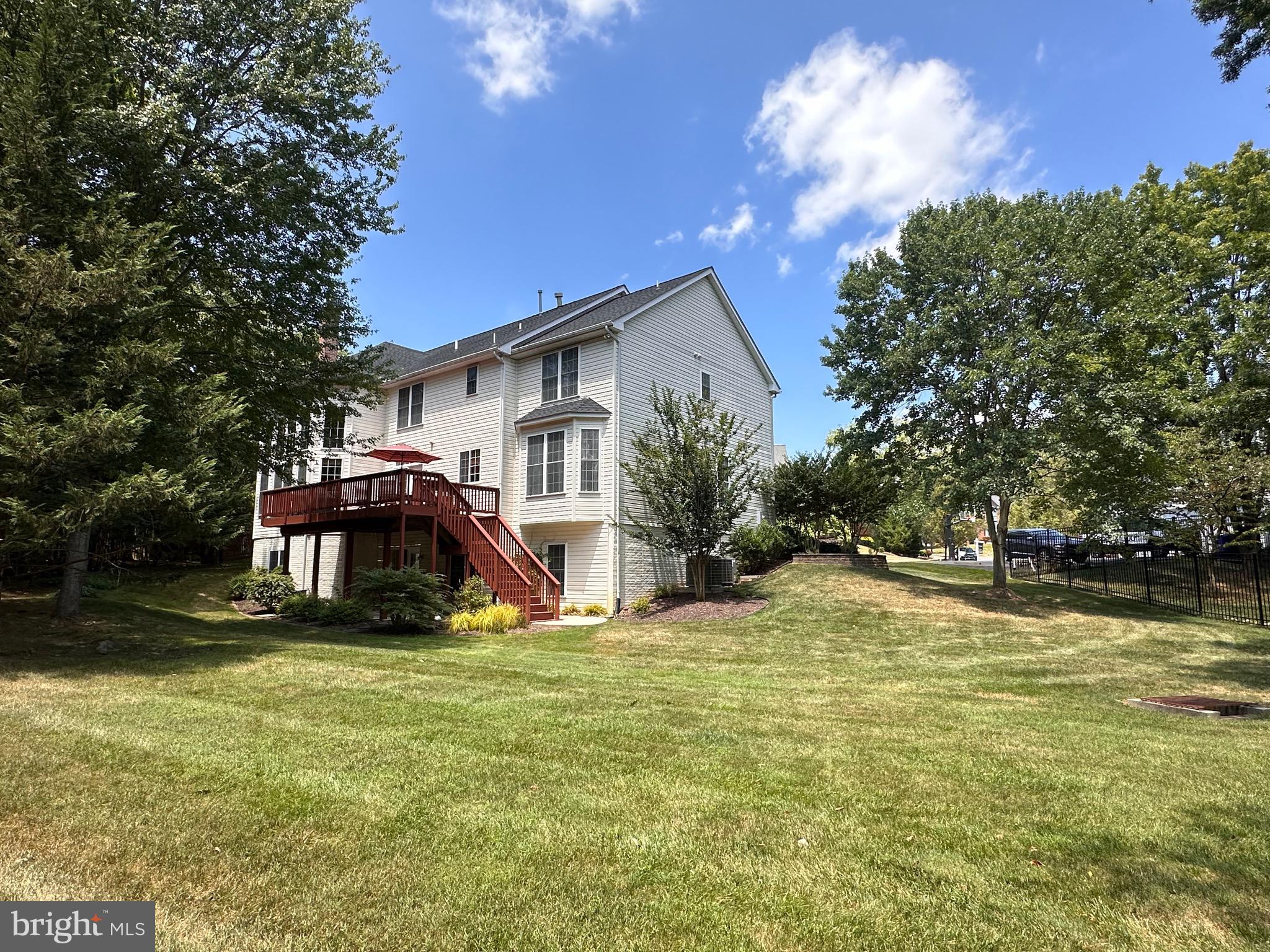 POTOMAC CHASE - Residential