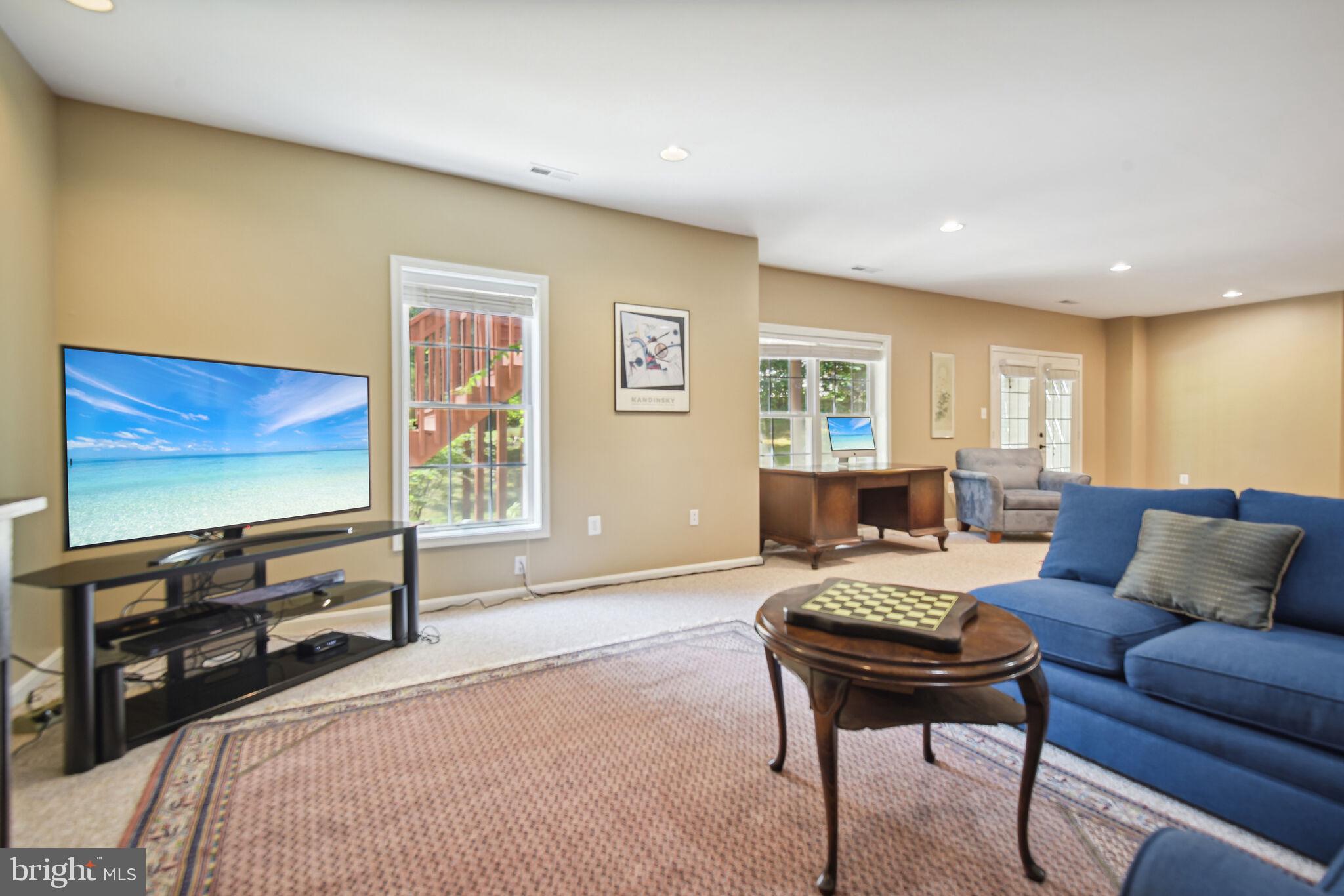 POTOMAC CHASE - Residential