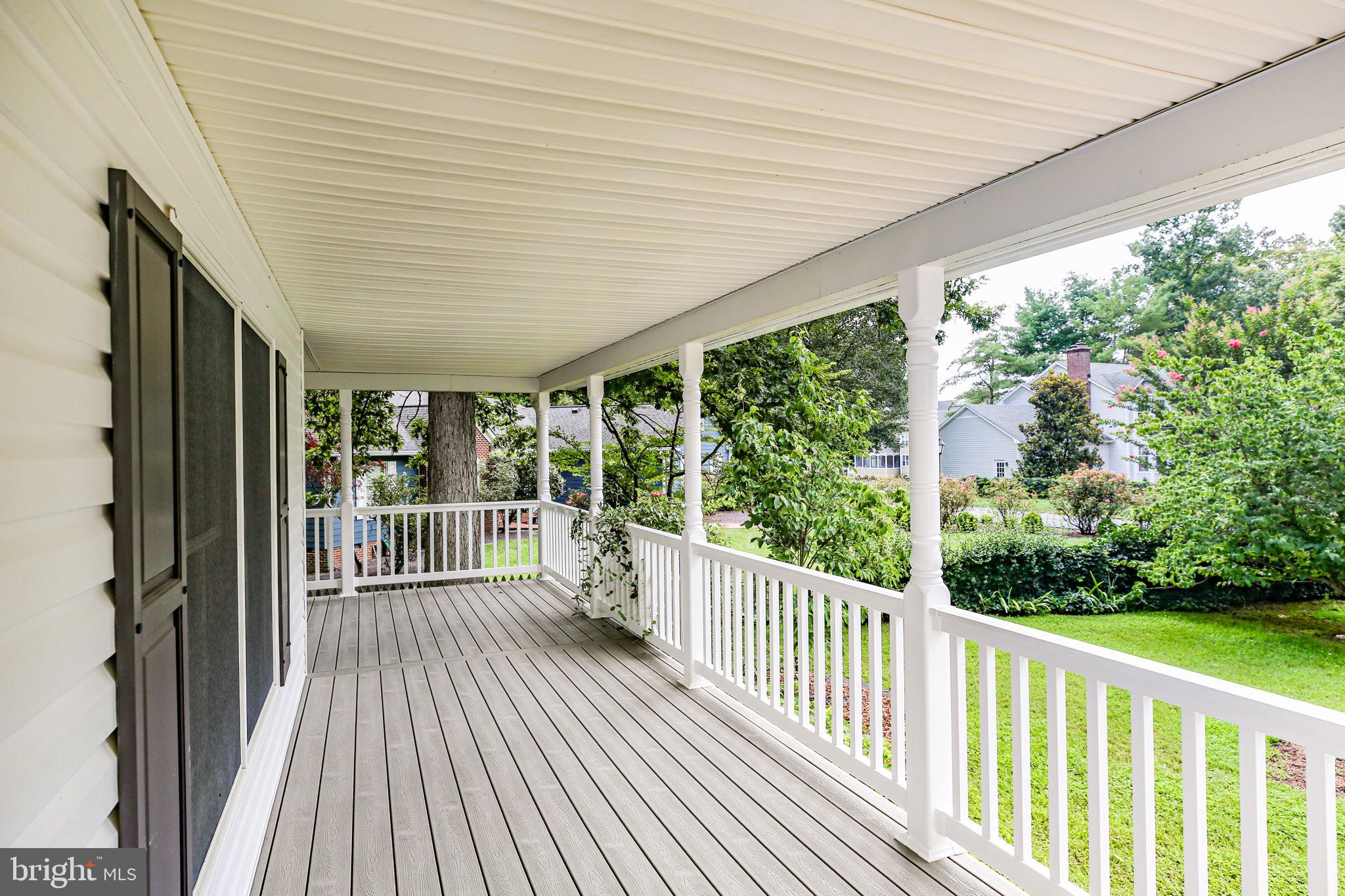 7 DINWIDDIE COURT
