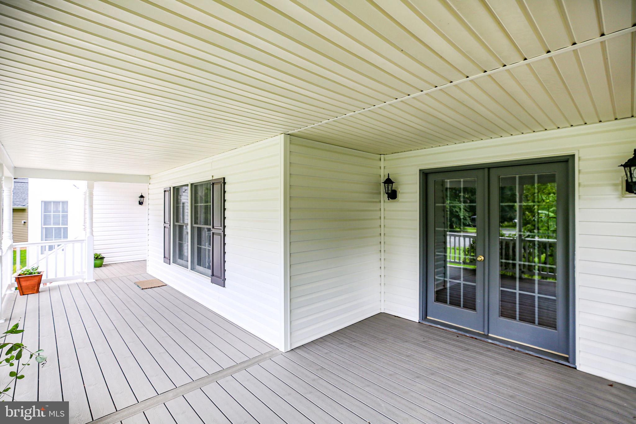 7 DINWIDDIE COURT