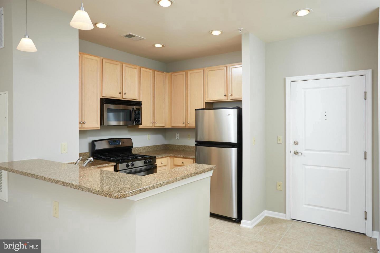 2655 PROSPERITY AVENUE 205