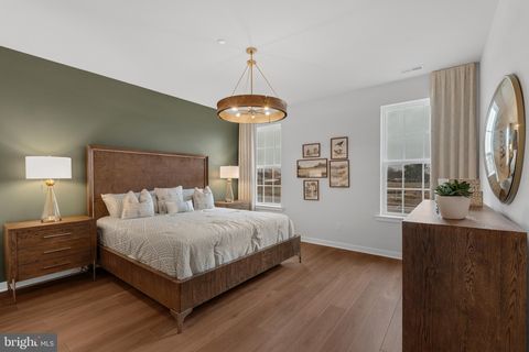 16 IVY LANE 90 LEVITTOWN PA 19055