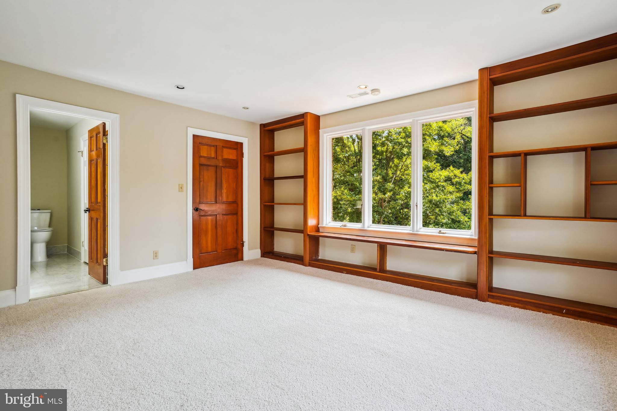 FARMINGTON - Residential