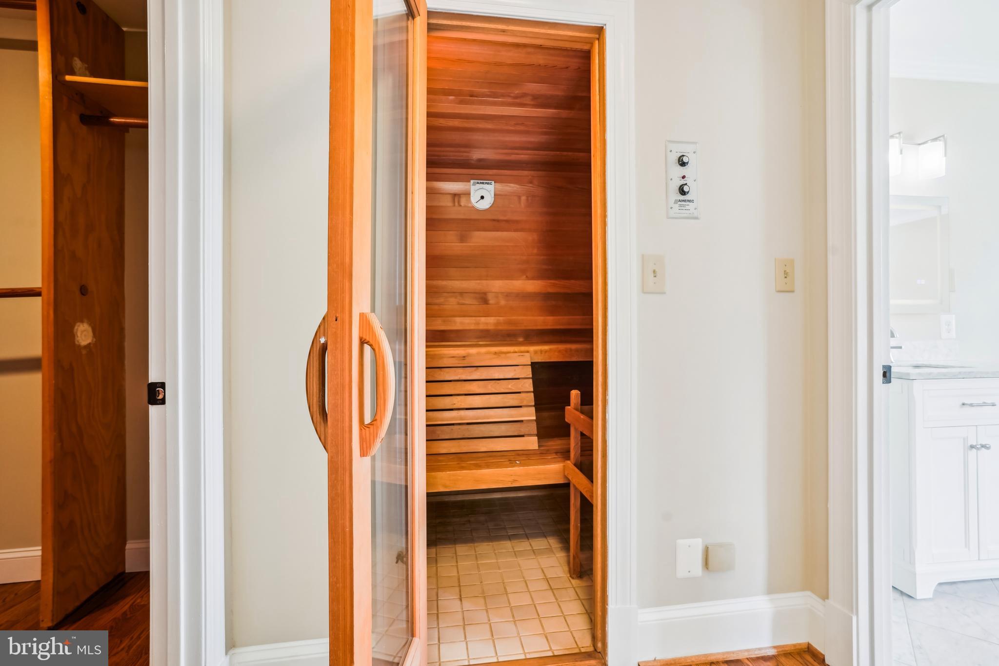 FARMINGTON - Residential