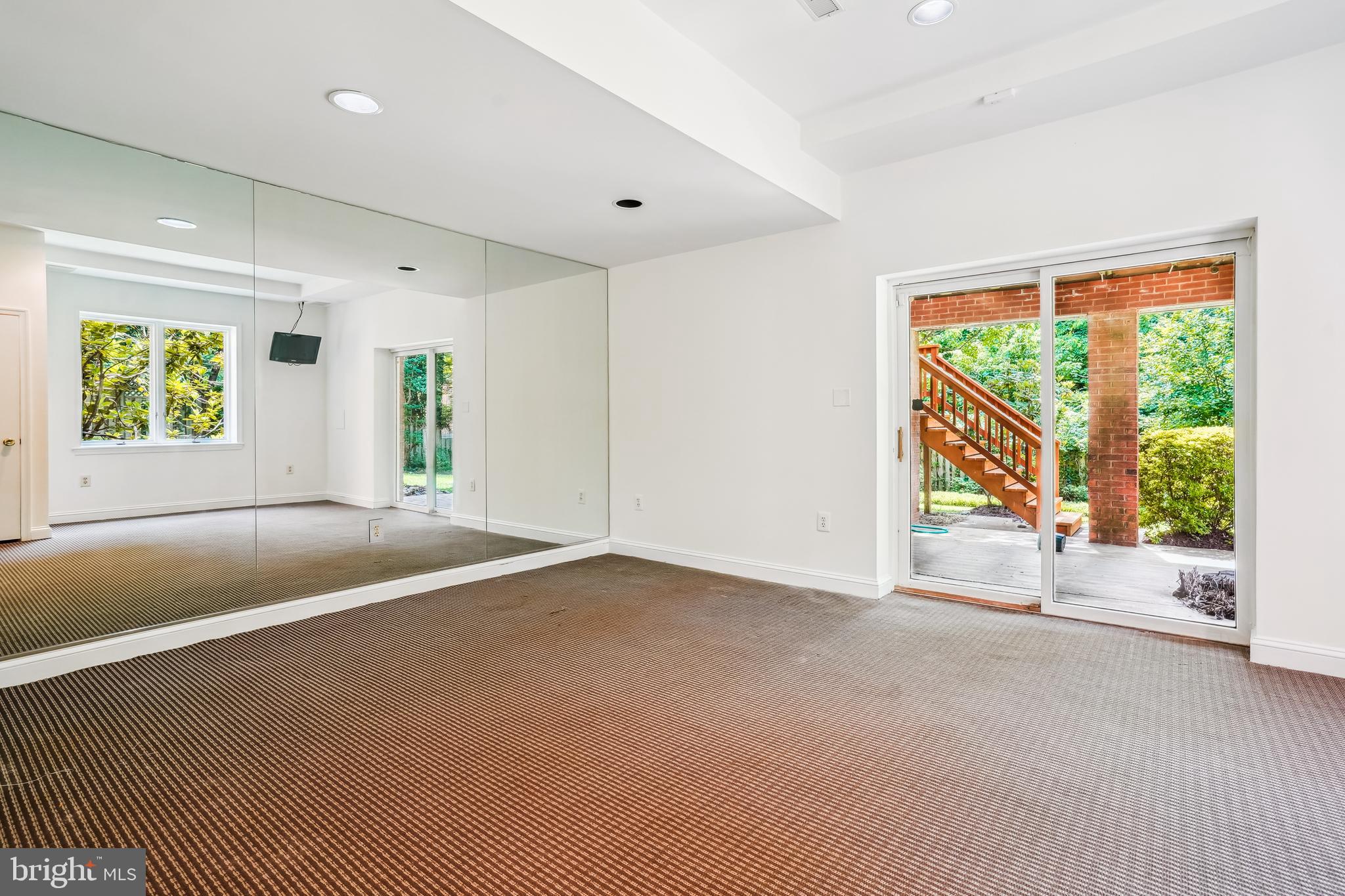 FARMINGTON - Residential