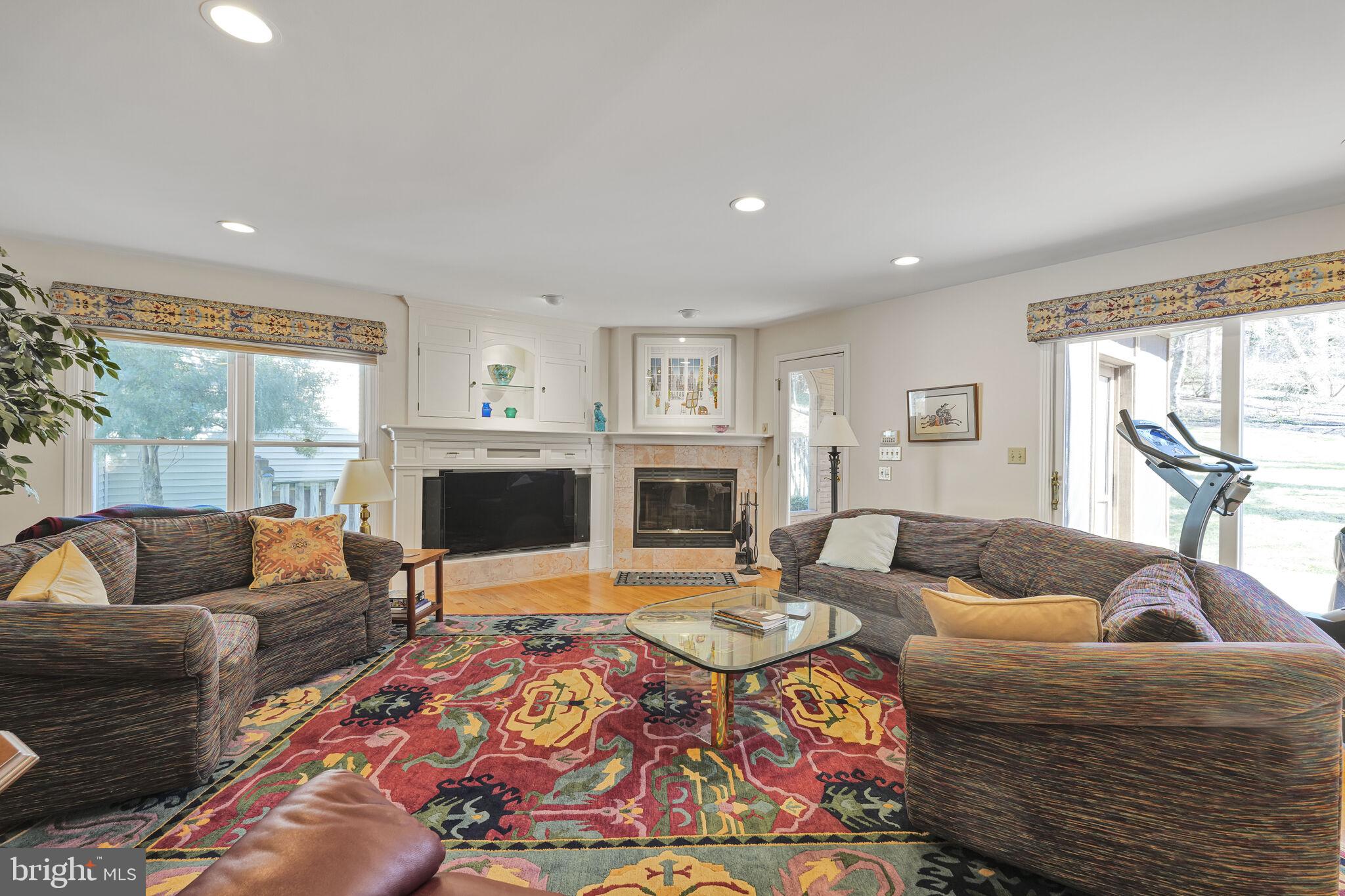 WOODSIDE FOREST - Residential