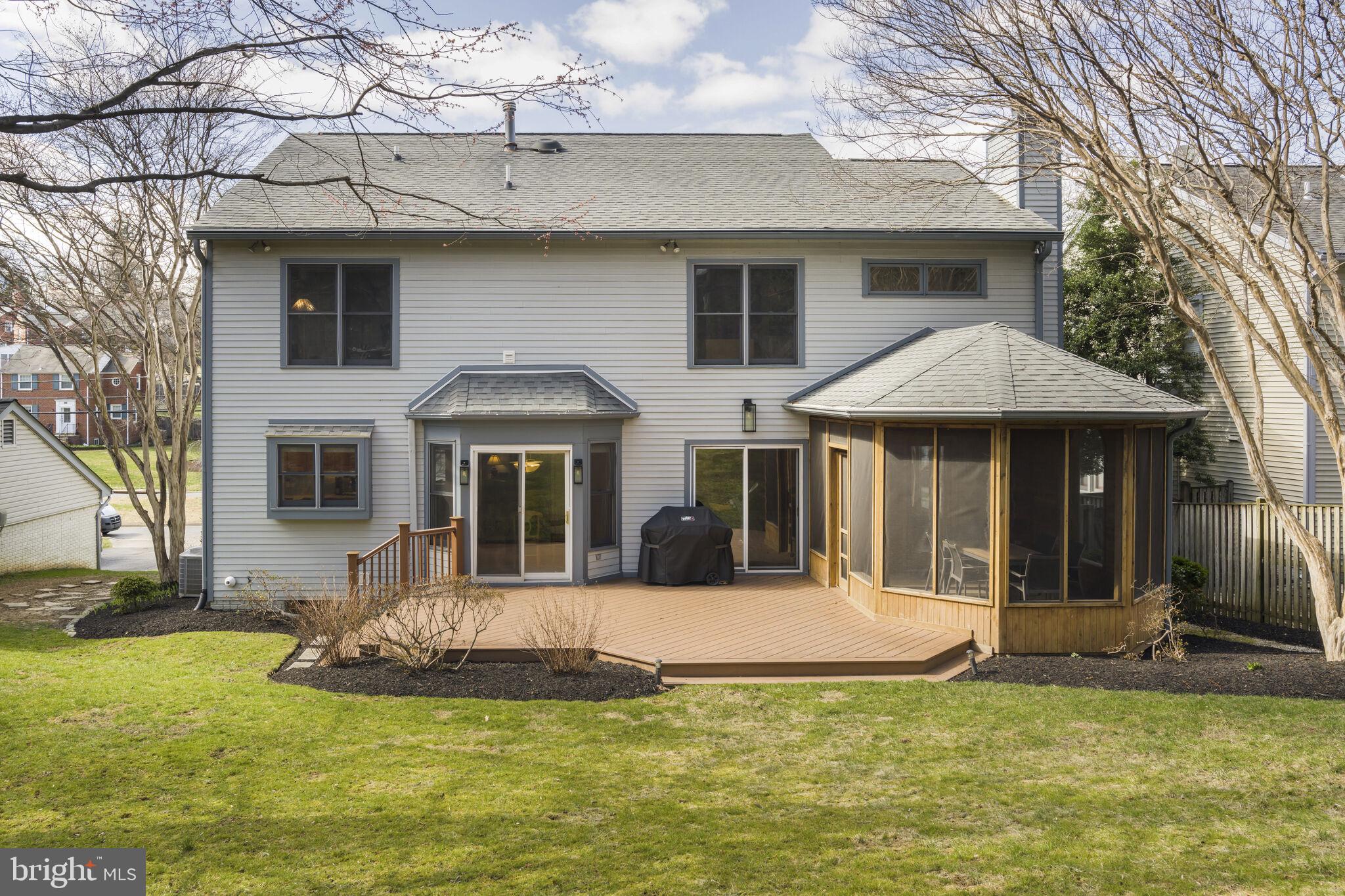 WOODSIDE FOREST - Residential