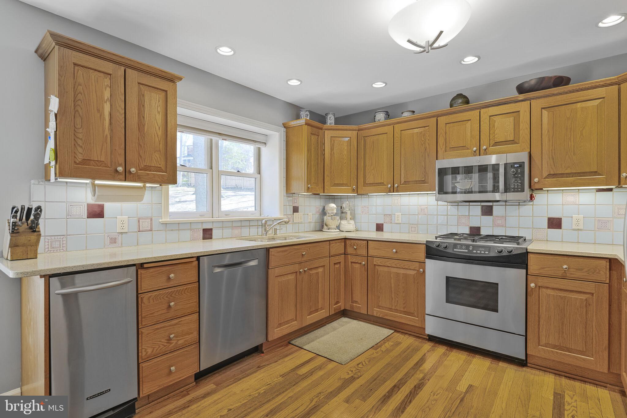 WOODSIDE FOREST - Residential