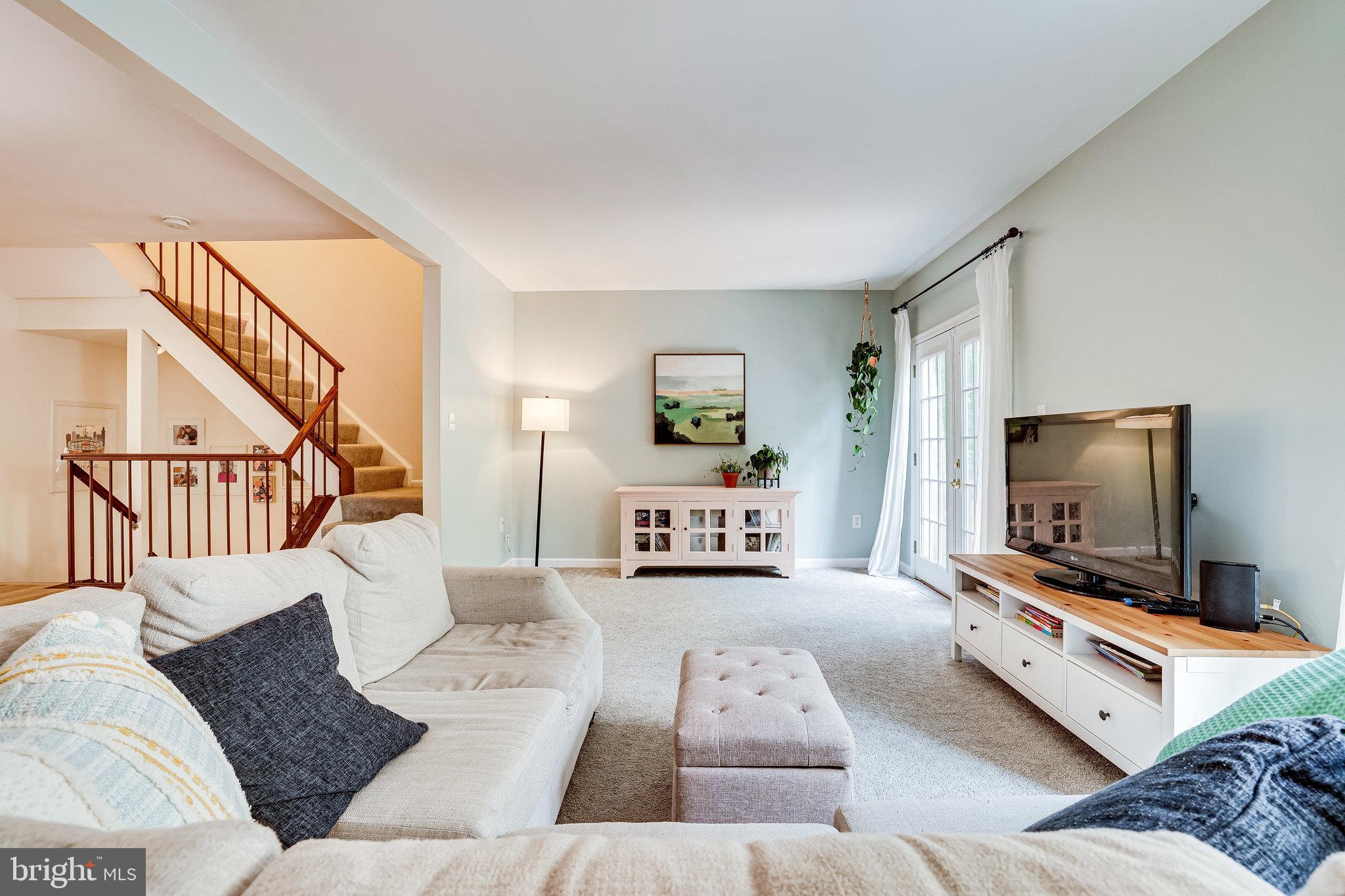 ASHBURN VILLAGE - Residential Lease