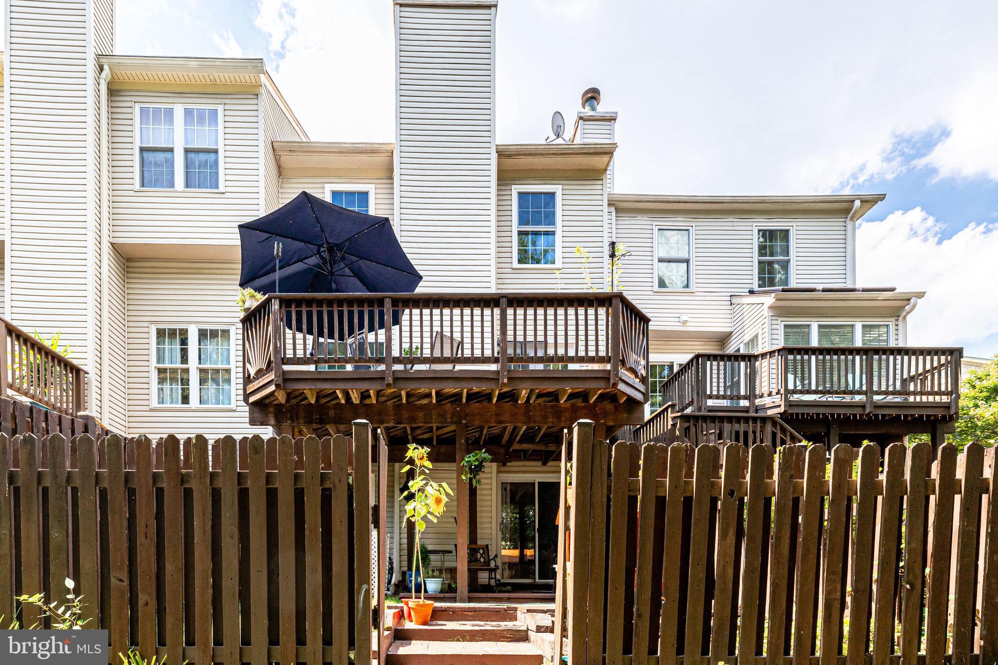 ASHBURN VILLAGE - Residential Lease