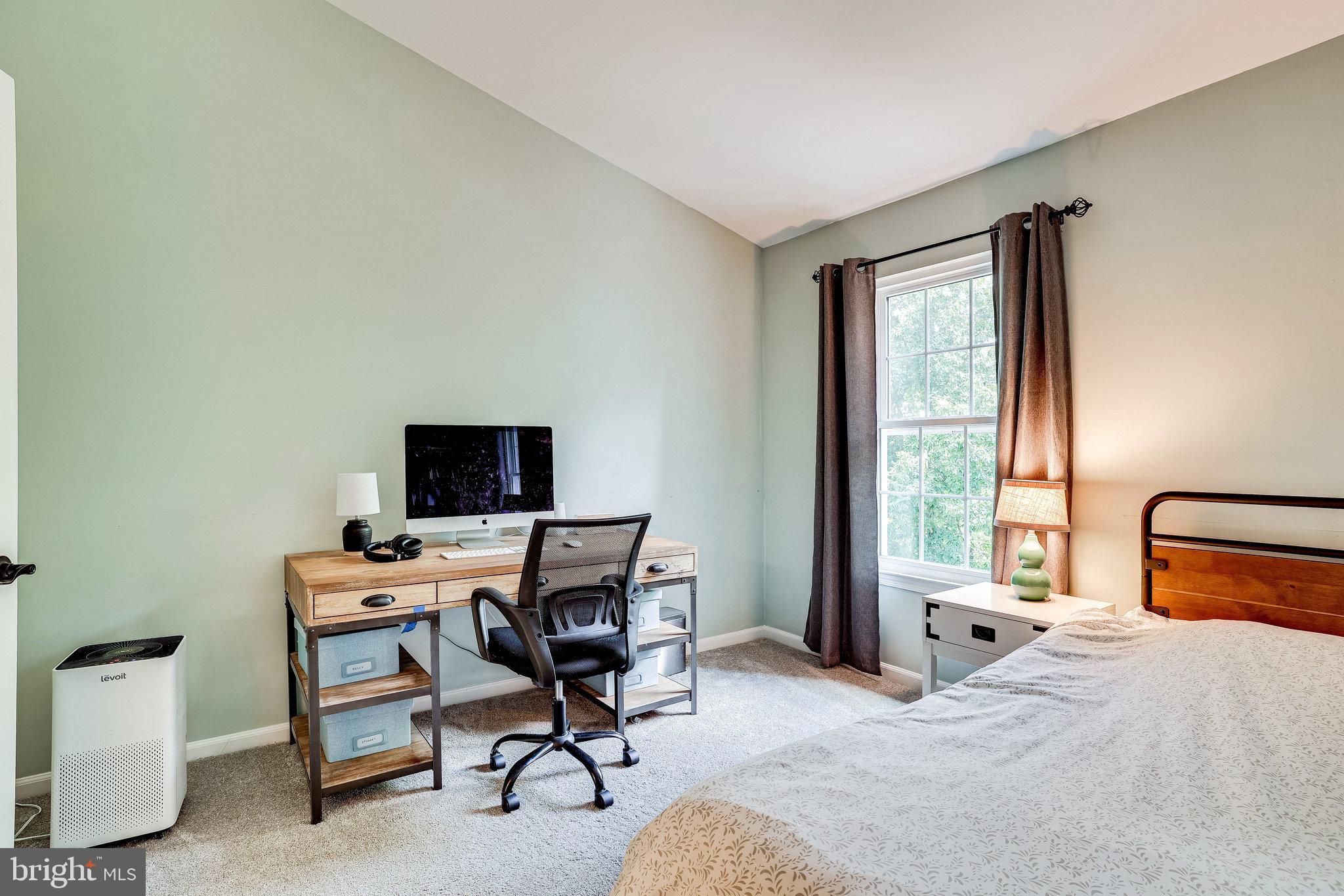 ASHBURN VILLAGE - Residential Lease