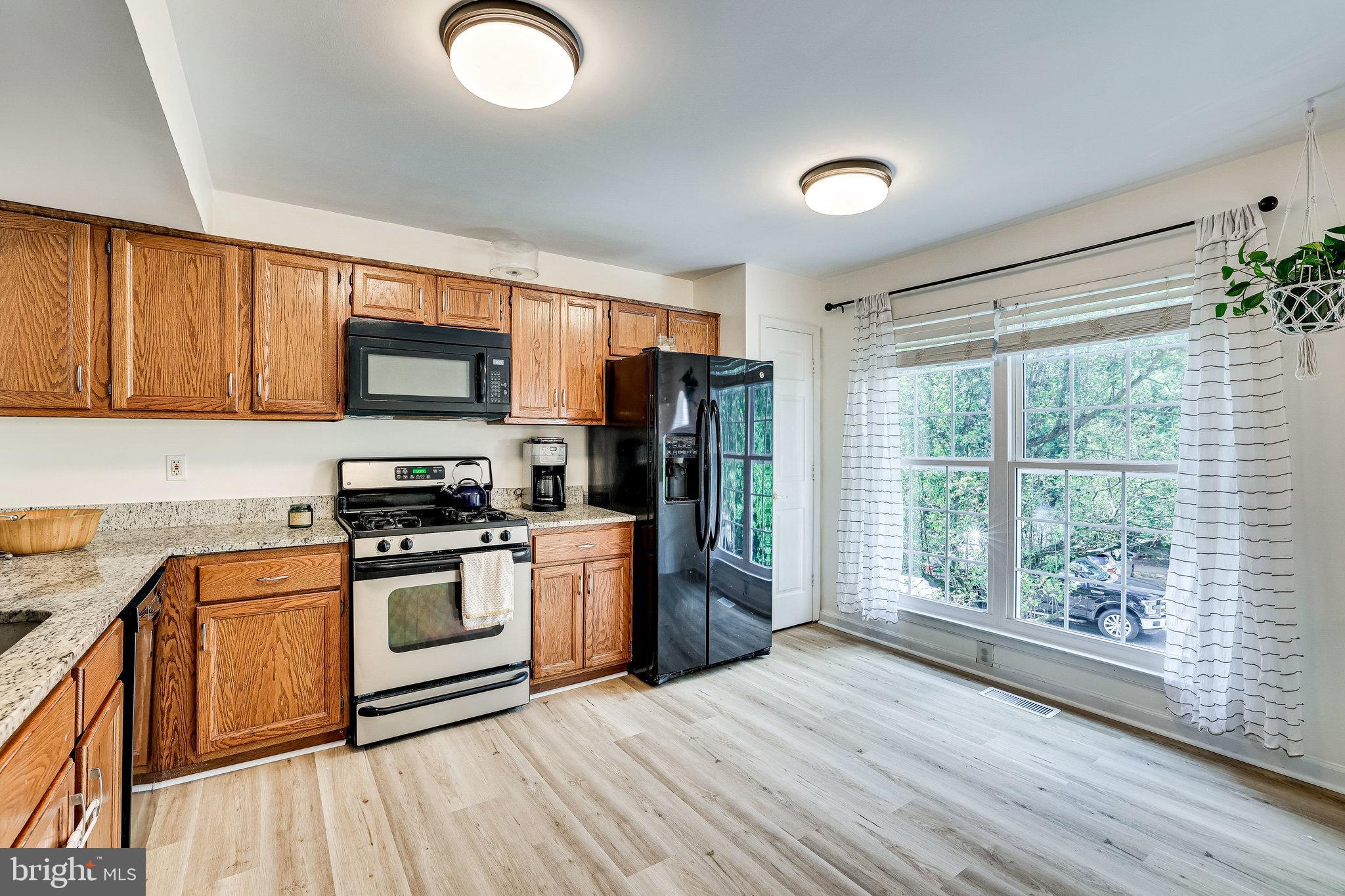 ASHBURN VILLAGE - Residential Lease