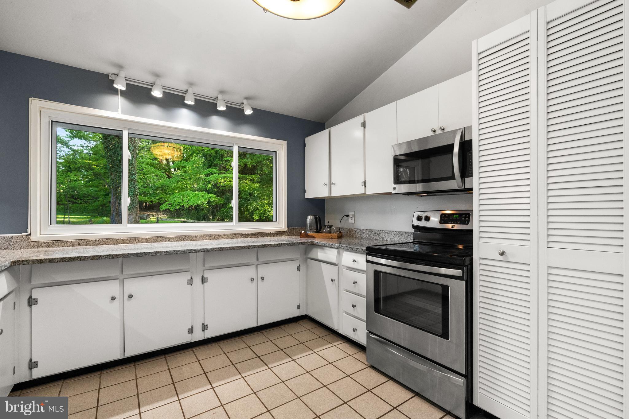 ROSEMONT - Residential