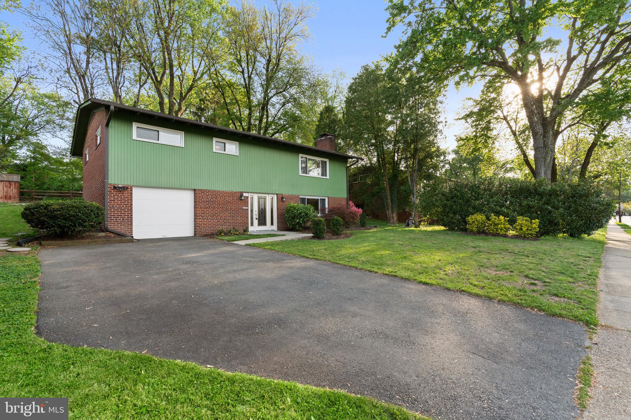 ROSEMONT - Residential