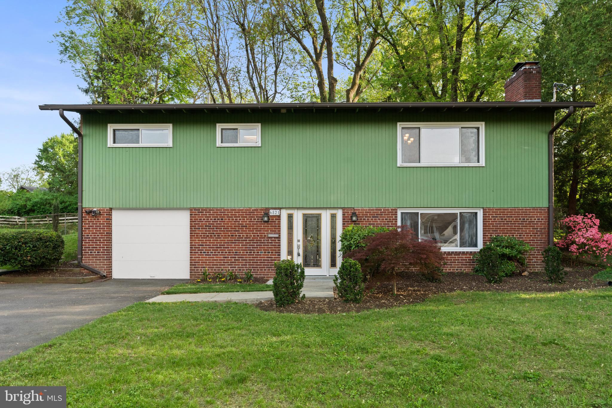 6821 OLD CHESTERBROOK ROAD