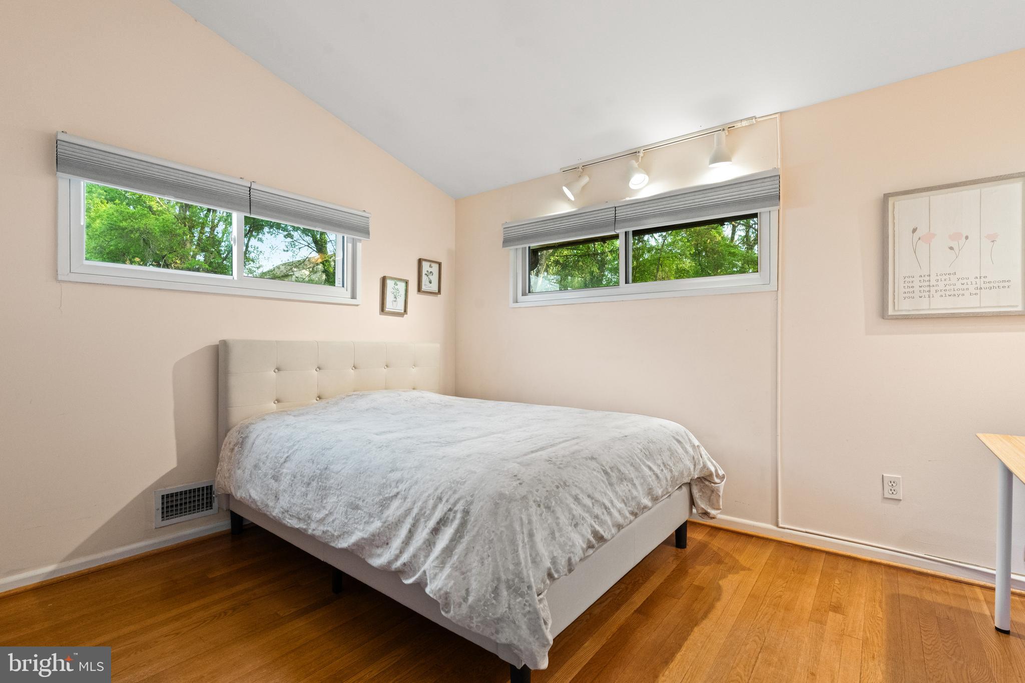 ROSEMONT - Residential