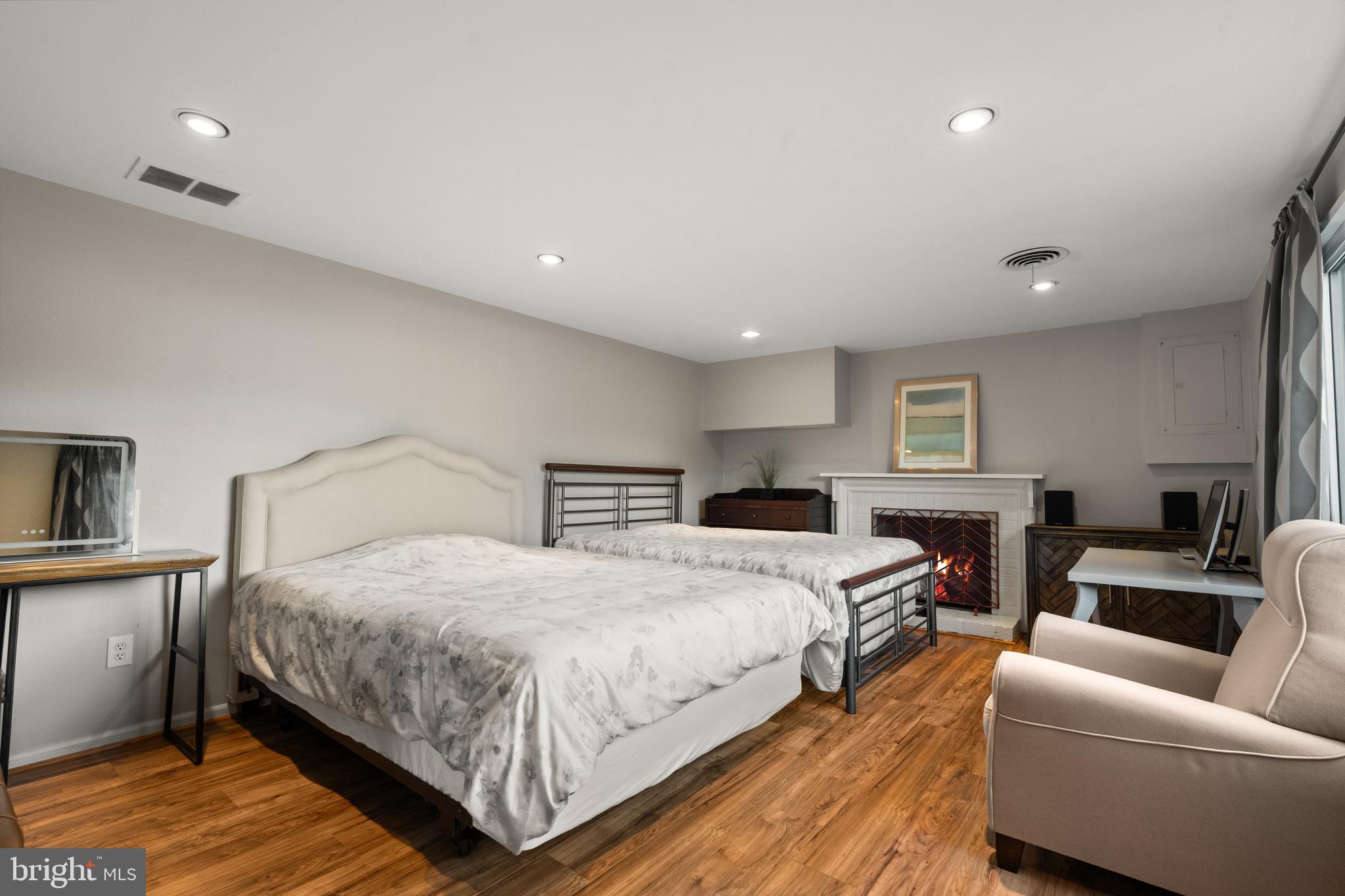 ROSEMONT - Residential