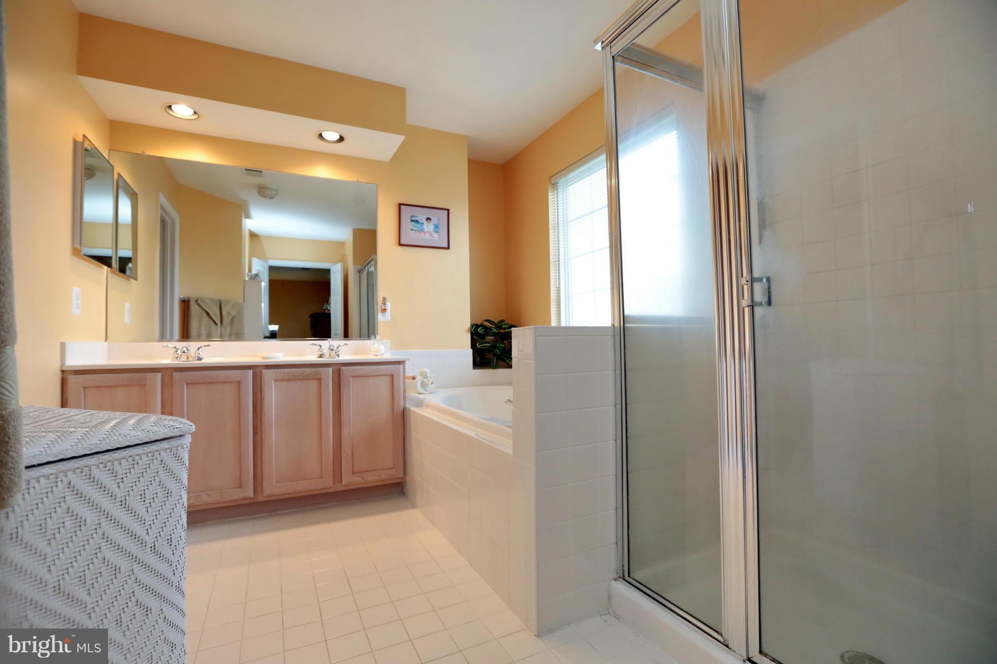 STREAMVIEW SUB - Residential