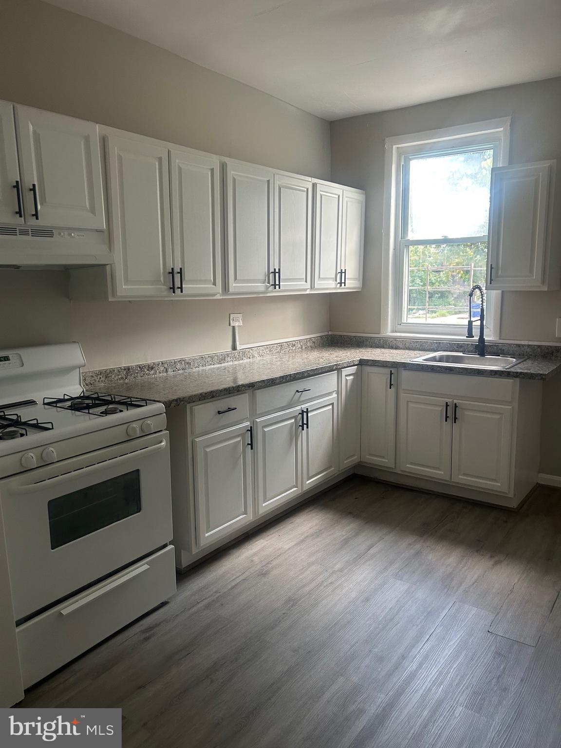 MONDAWMIN - Residential Lease