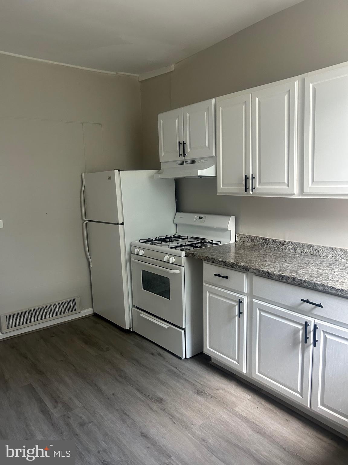 MONDAWMIN - Residential Lease