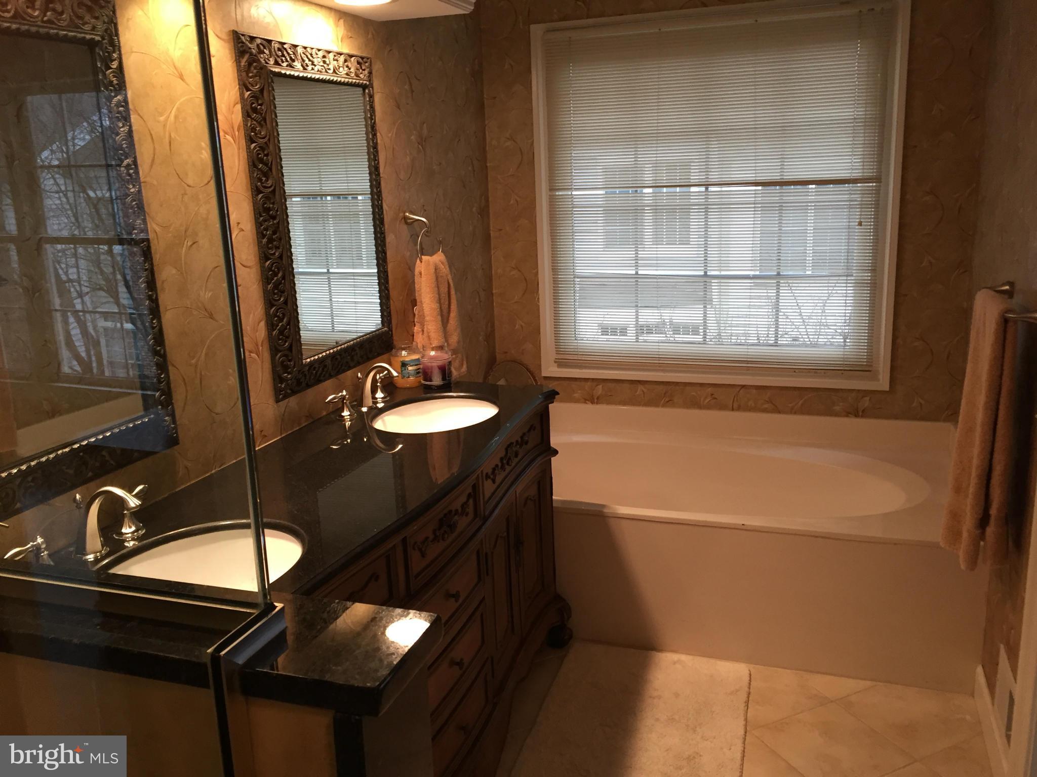 STONEGATE - Residential Lease