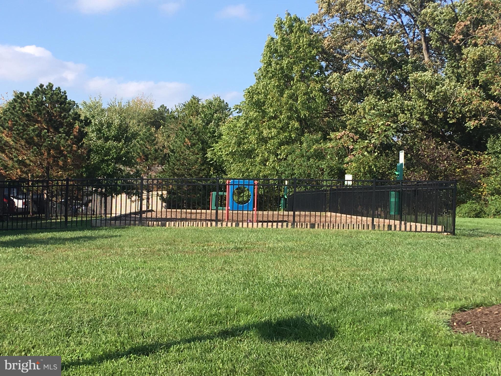 FOUNDERS WALK - Residential Lease