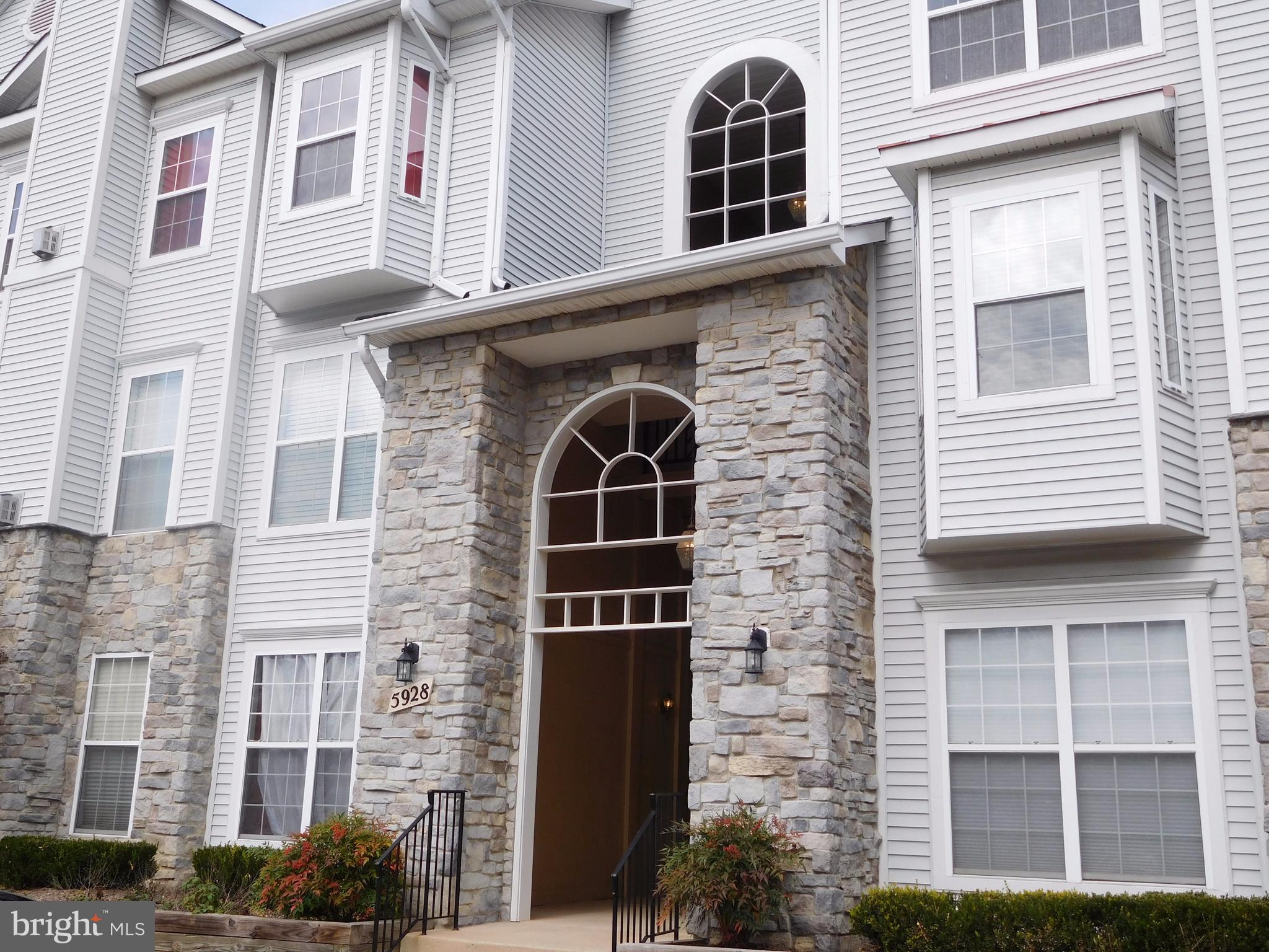 FOUNDERS WALK - Residential Lease