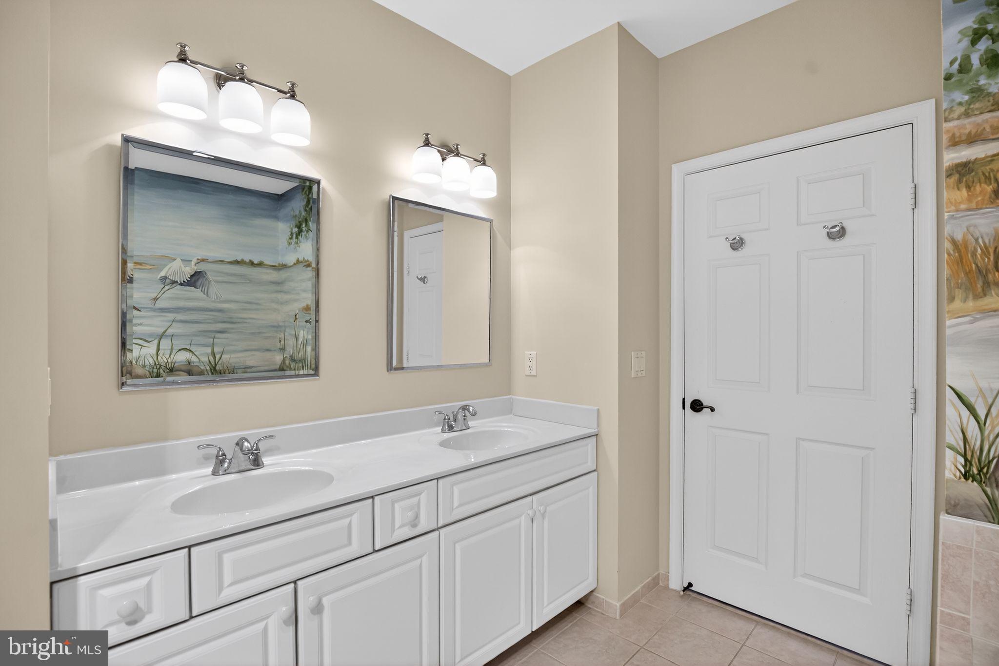 SOLOMONS LANDING - Residential