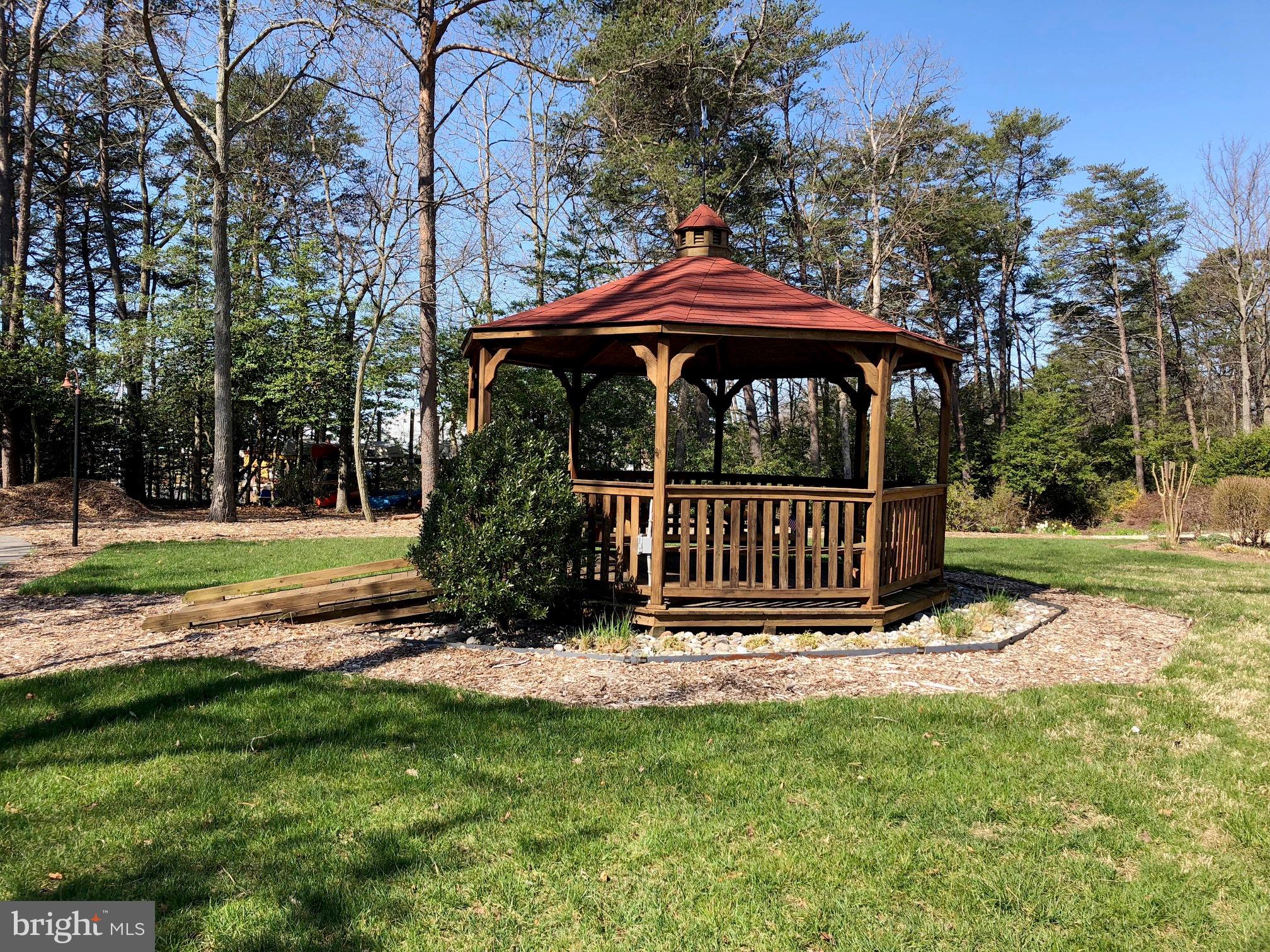 SOLOMONS LANDING - Residential