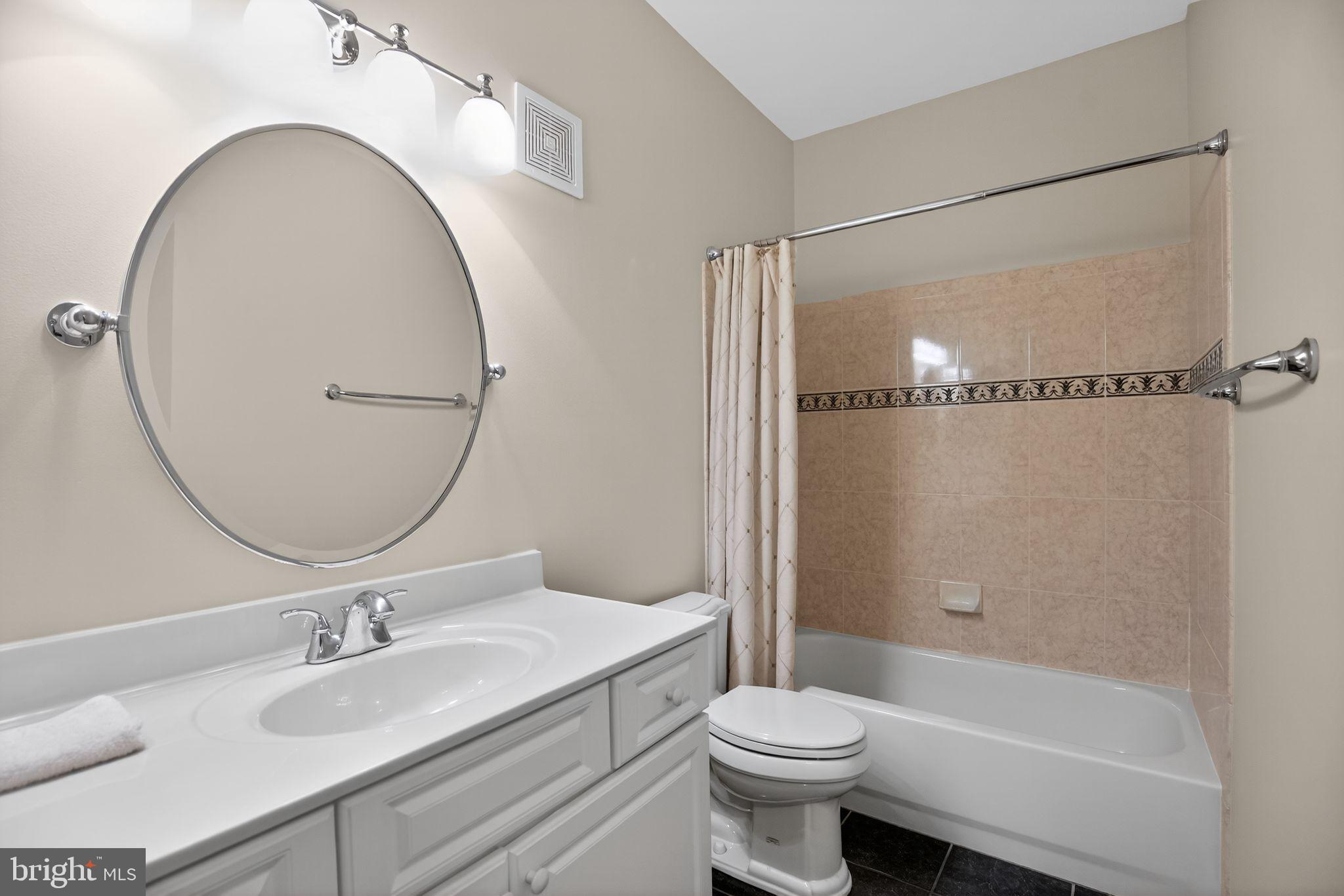 SOLOMONS LANDING - Residential